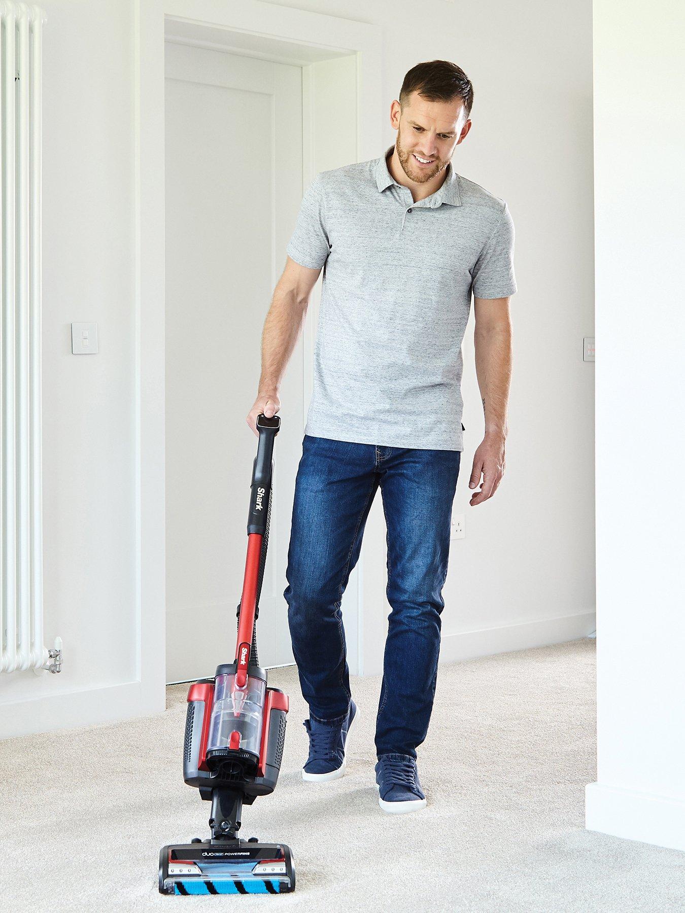 Image 2 of 7 of Shark Anti Hair Wrap Upright&nbsp;Cordless Vacuum Cleaner with PowerFins &amp; Powered Lift-Away -&nbsp;ICZ300UK