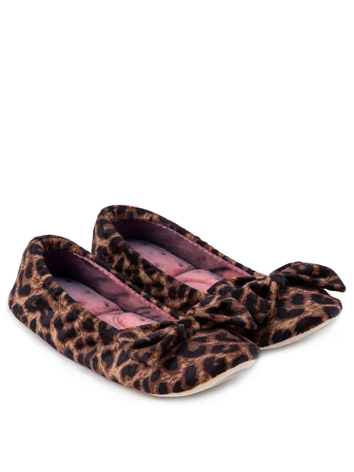 Isotoner velour hot sale slippers