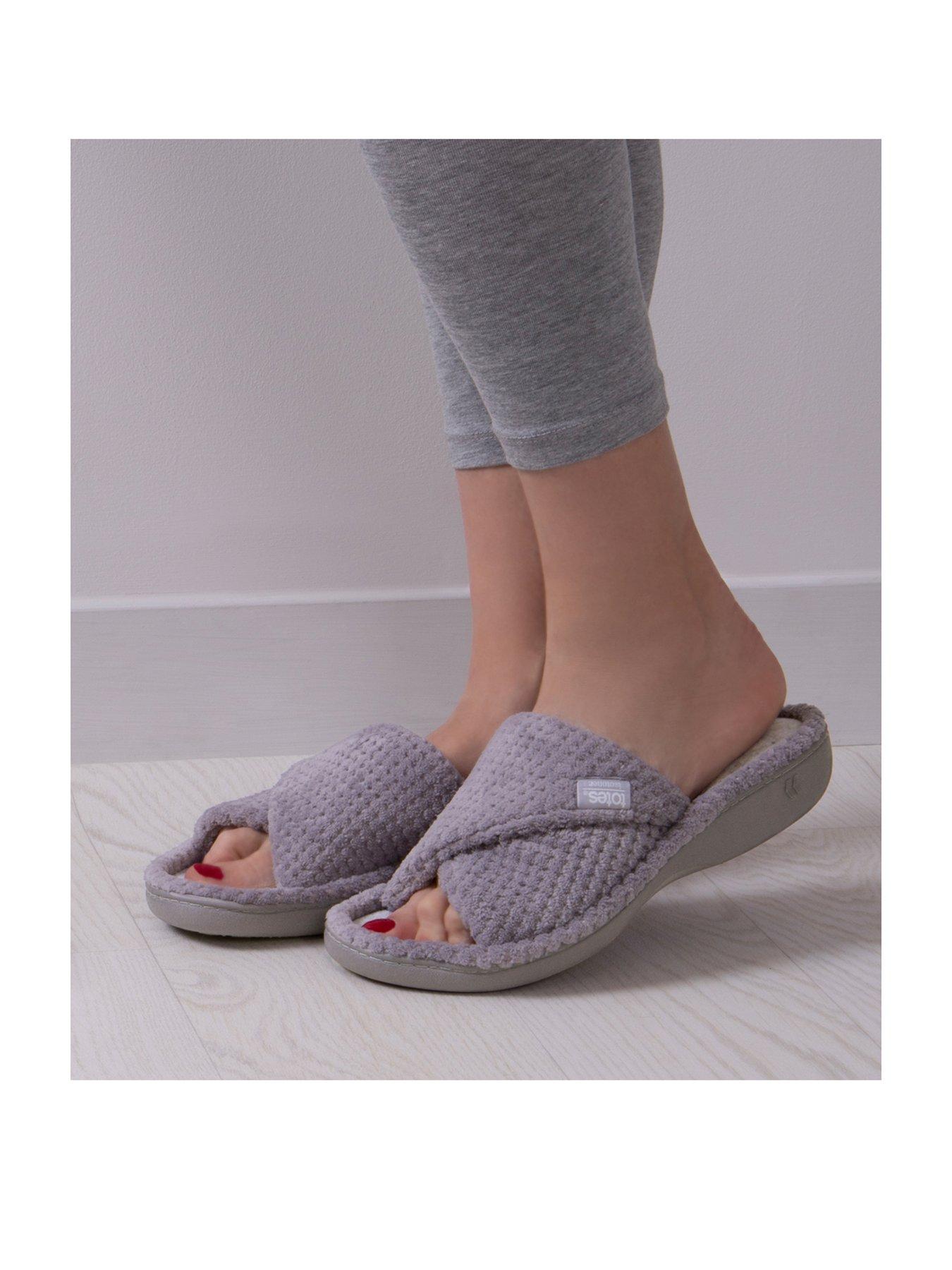 Image 4 of 4 of TOTES Isotoner Ladies Popcorn Turnover Open Toe Slippers - Pale Grey