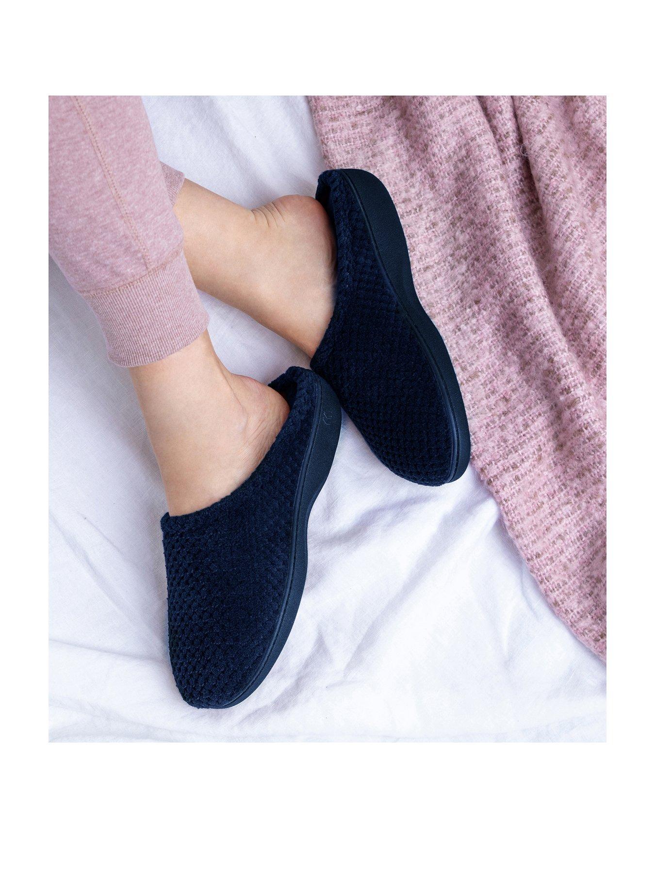 Image 5 of 5 of TOTES Isotoner Ladies Popcorn Terry Mule Slippers - Navy