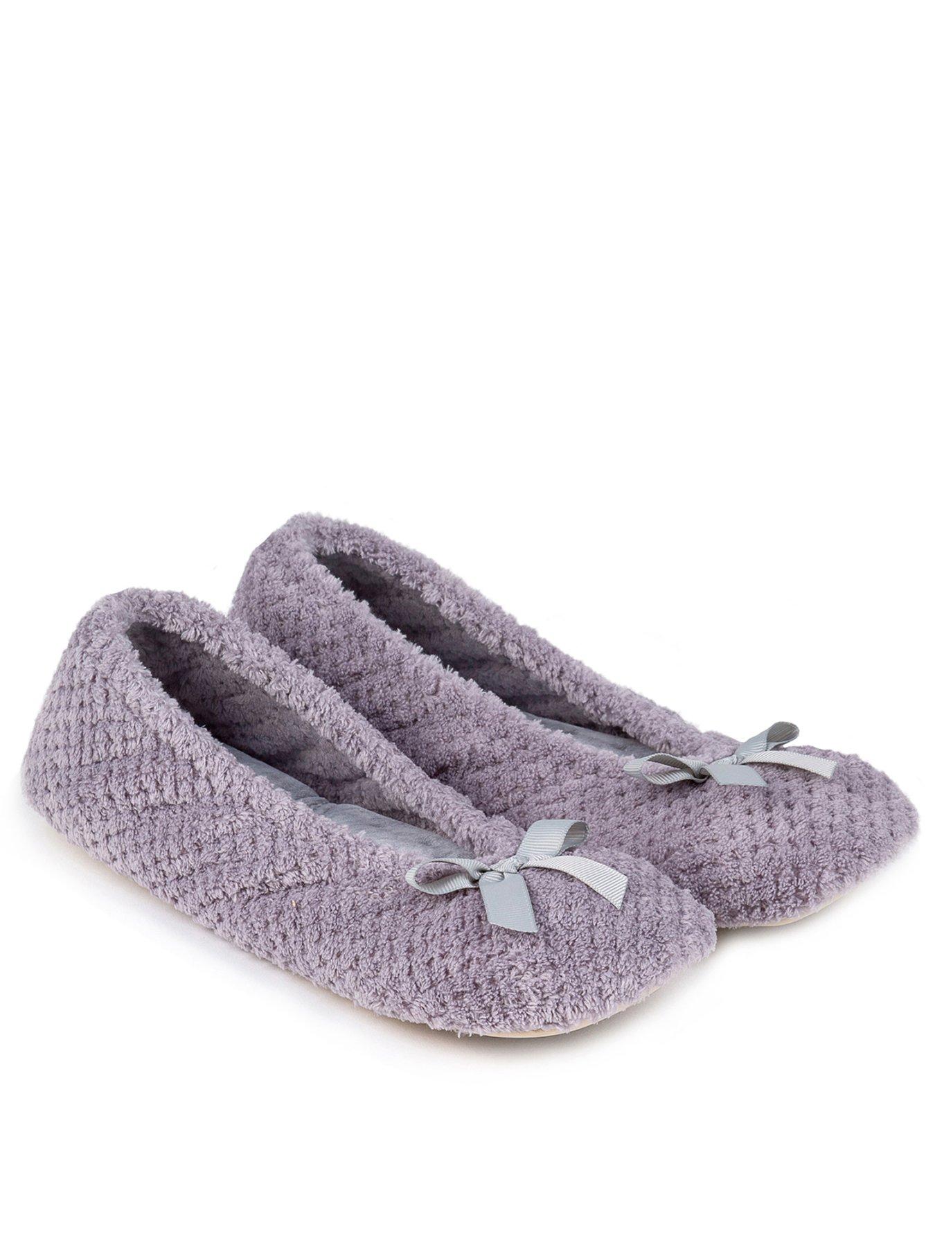 Image 1 of 4 of TOTES Isotoner Popcorn Ballet Slipper With Bow - Grey