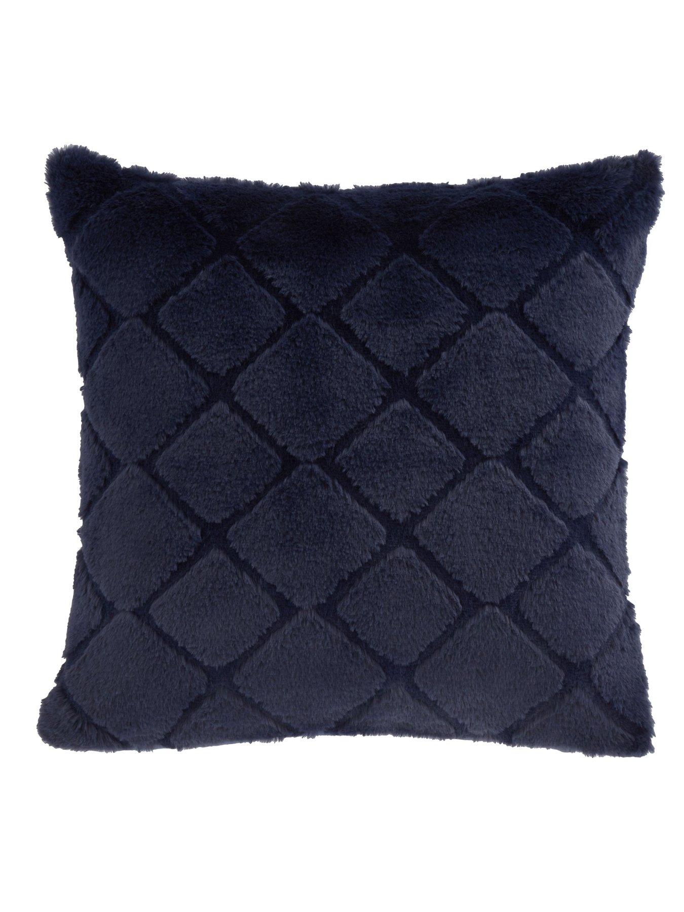 undefined Cosy Diamond Cushion