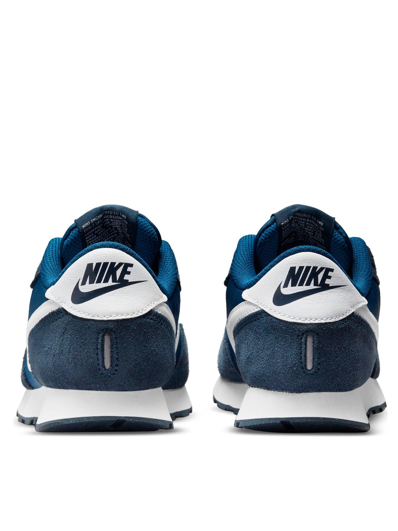 Nike trainers outlet navy