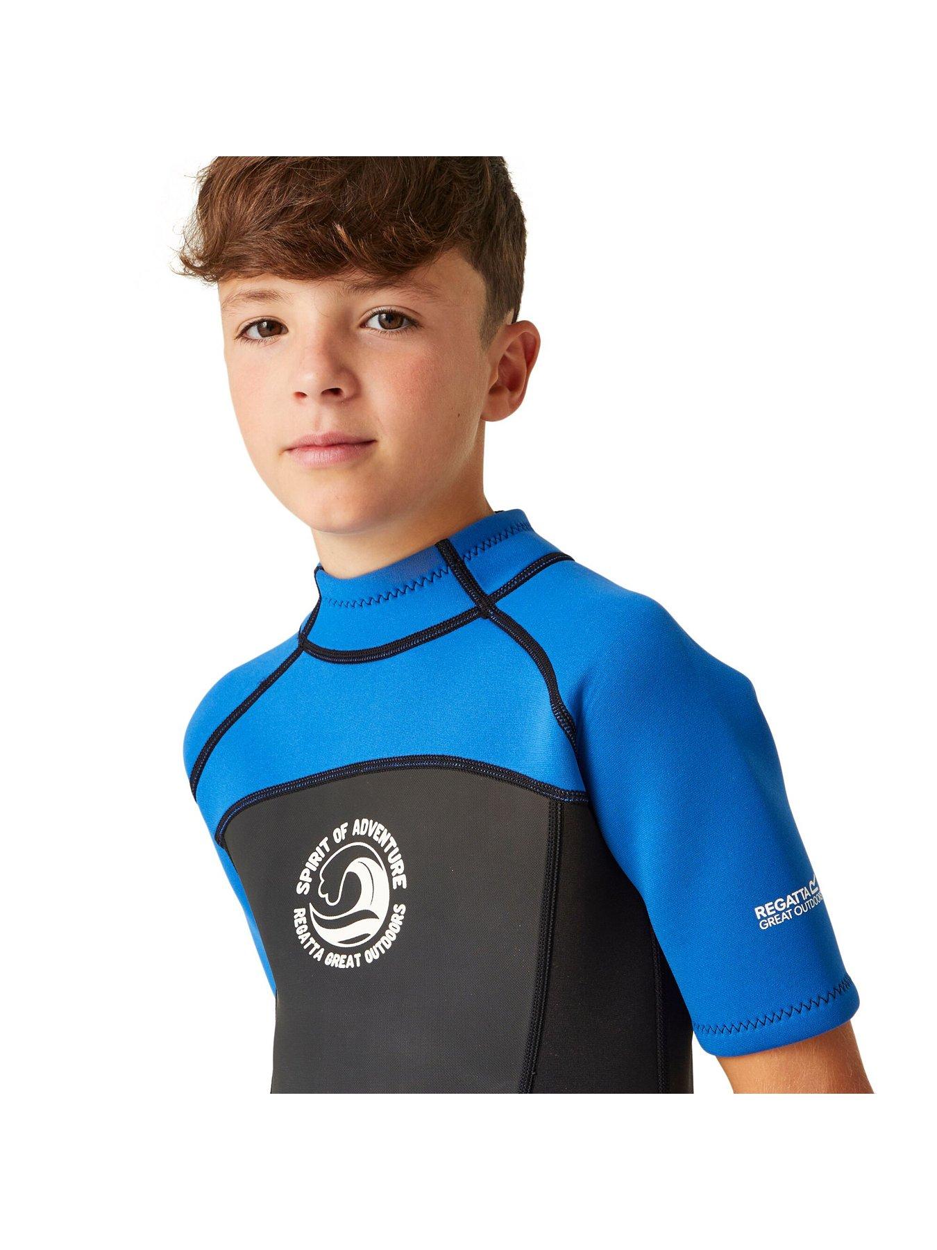 regatta-junior-boys-shorty-surfing-wetsuit-blackblueback