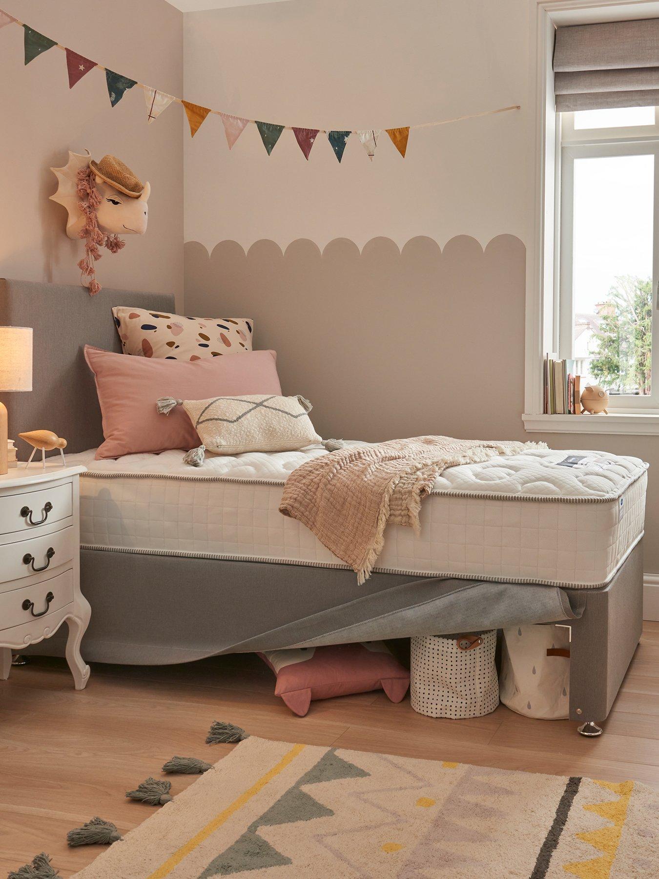 Image 1 of 7 of Silentnight Kids 600 Pocket Natural Mattress - Medium