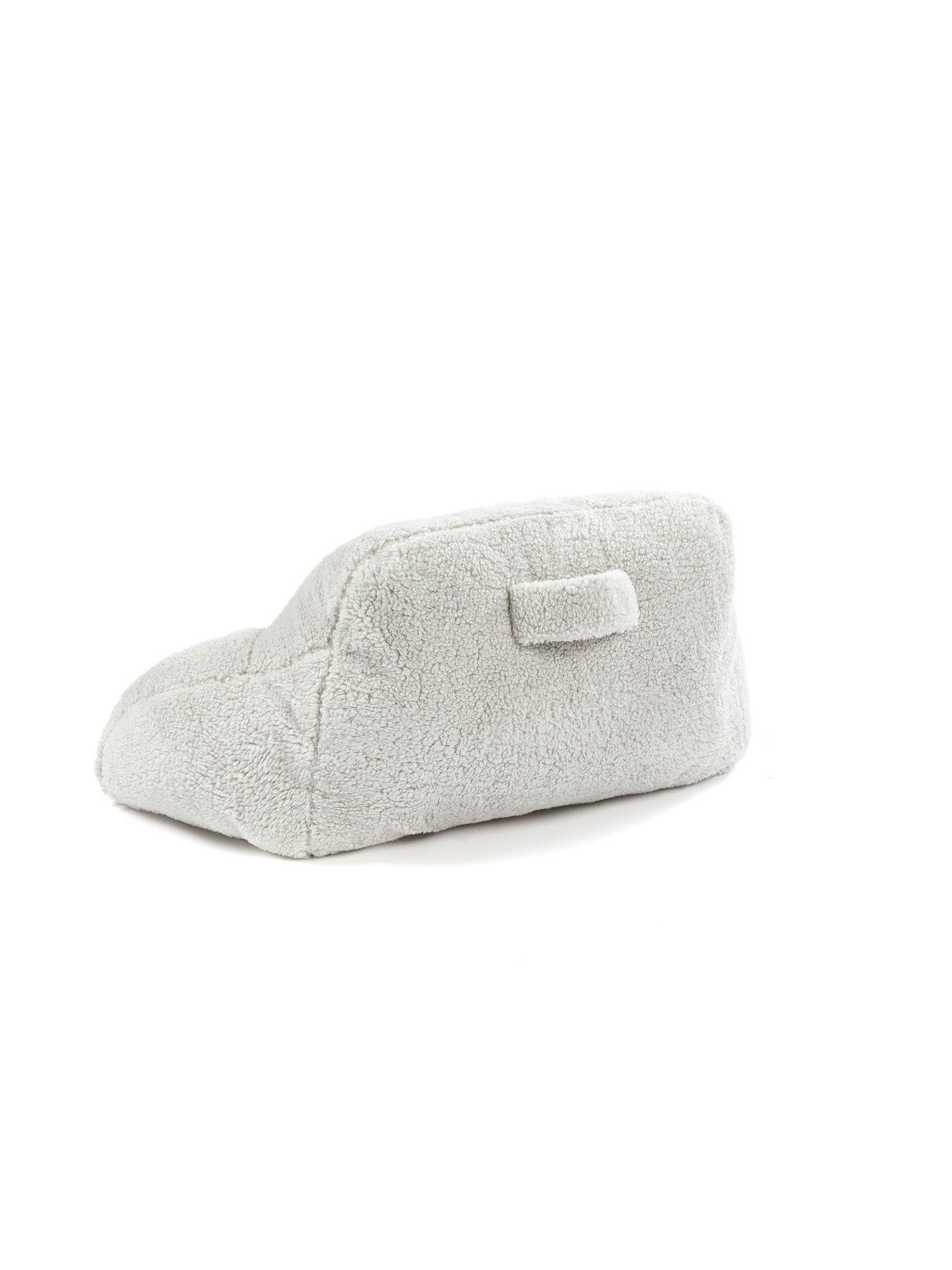 the-very-collection-fleece-cuddle-cushion-greyback
