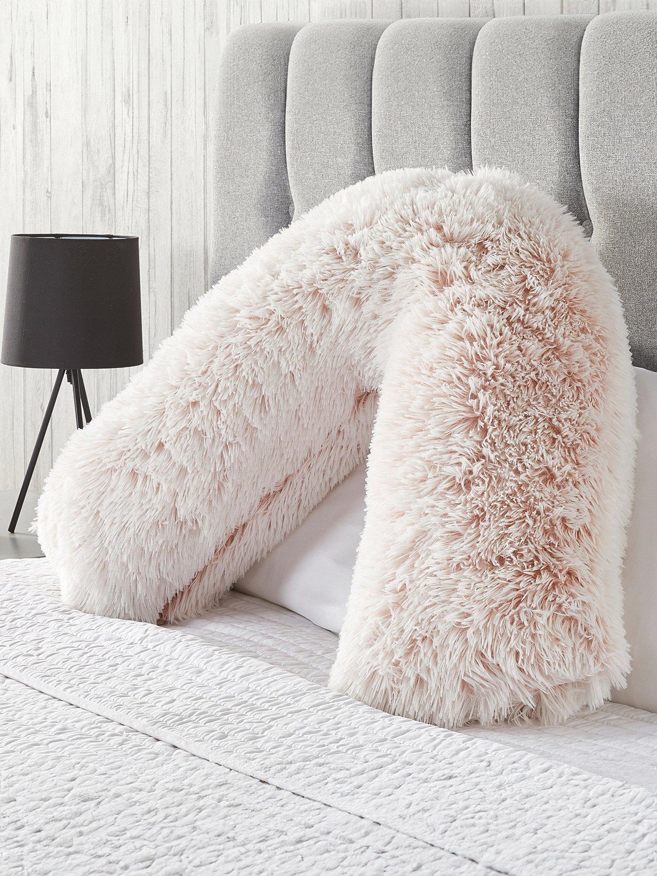 The Very Collection Shaggy V Shaped Pillow - Blush Pink