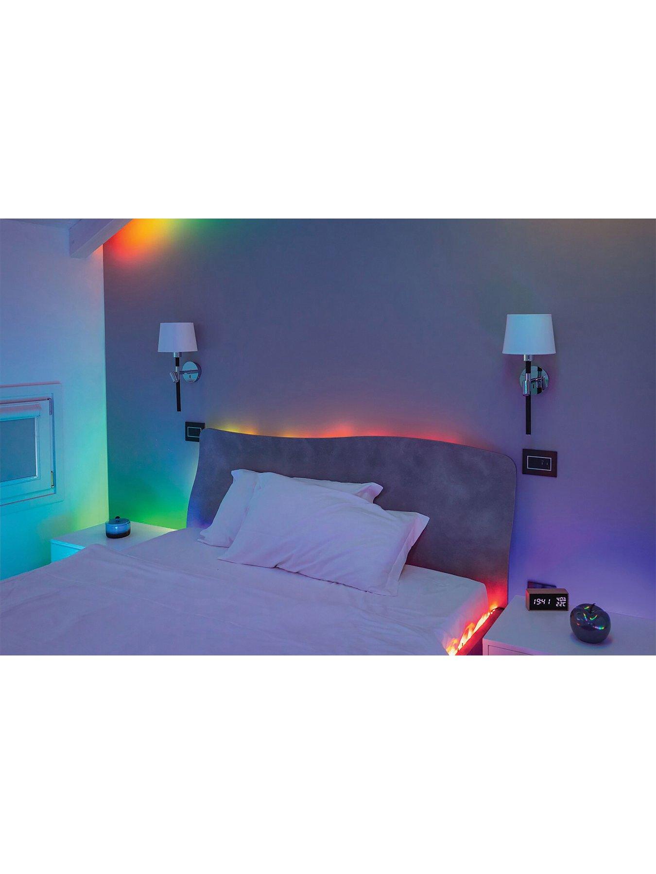 twinkly-twinkly-line-smart-led-light-strip-16-million-colours-100-rgb-light-line-15-meter-long-extension-black-ip20detail