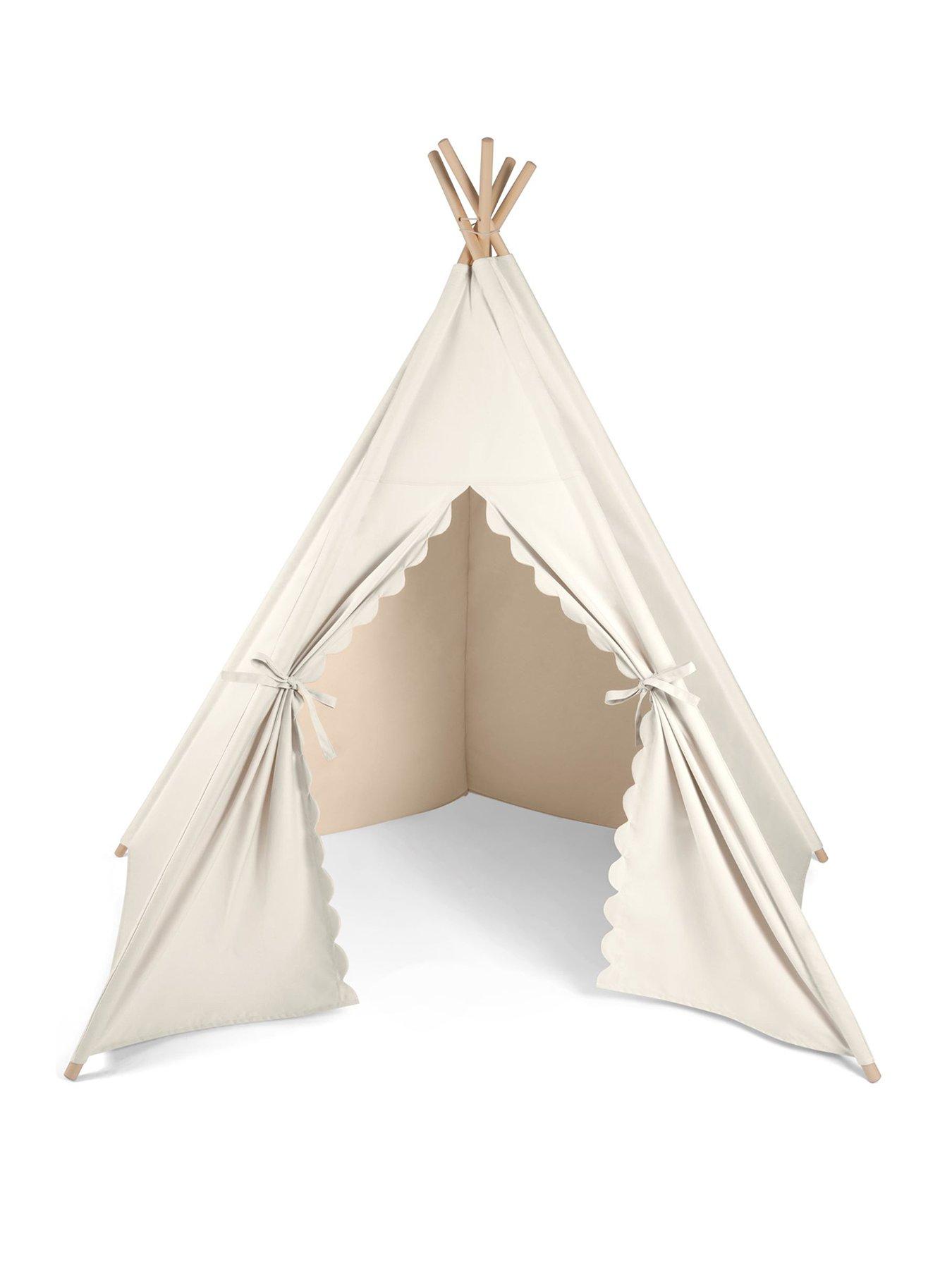 the-little-green-sheep-teepee-play-tent-linen