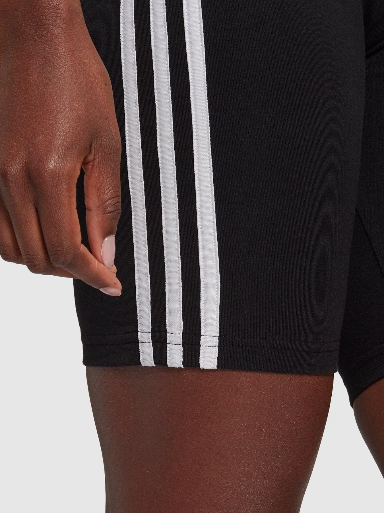 adidas-sportswear-3-stripes-bike-short-blackwhiteoutfit