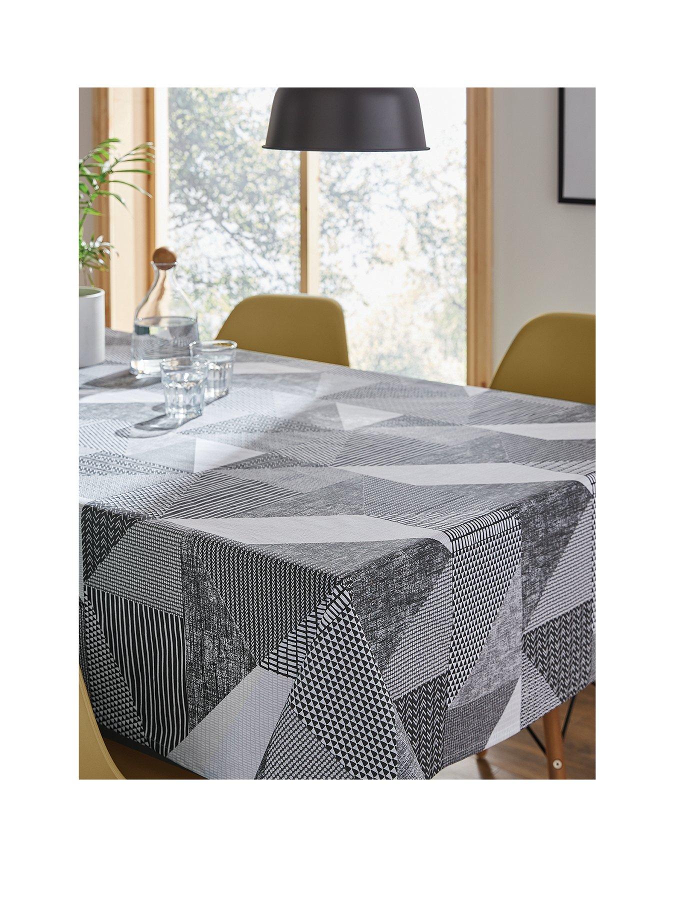 undefined Larsson Geo Grey Tablecloth