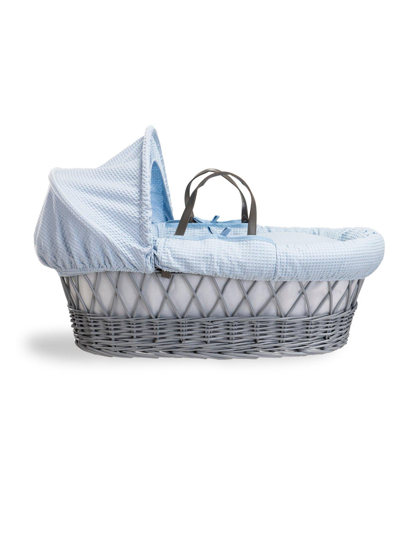 clair-de-lune-waffle-grey-wicker-moses-basket-and-deluxe-rocking-stand-bluestillFront