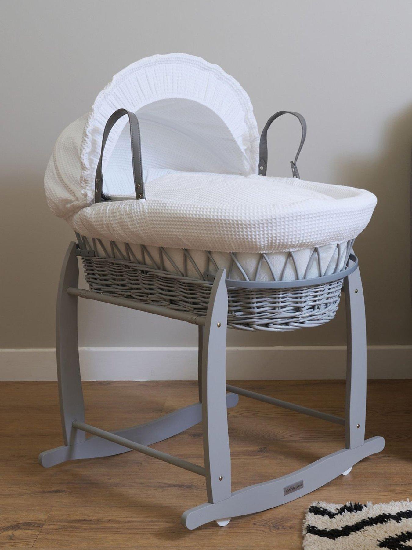 clair-de-lune-waffle-grey-wicker-moses-basket-and-deluxe-rocking-stand-white