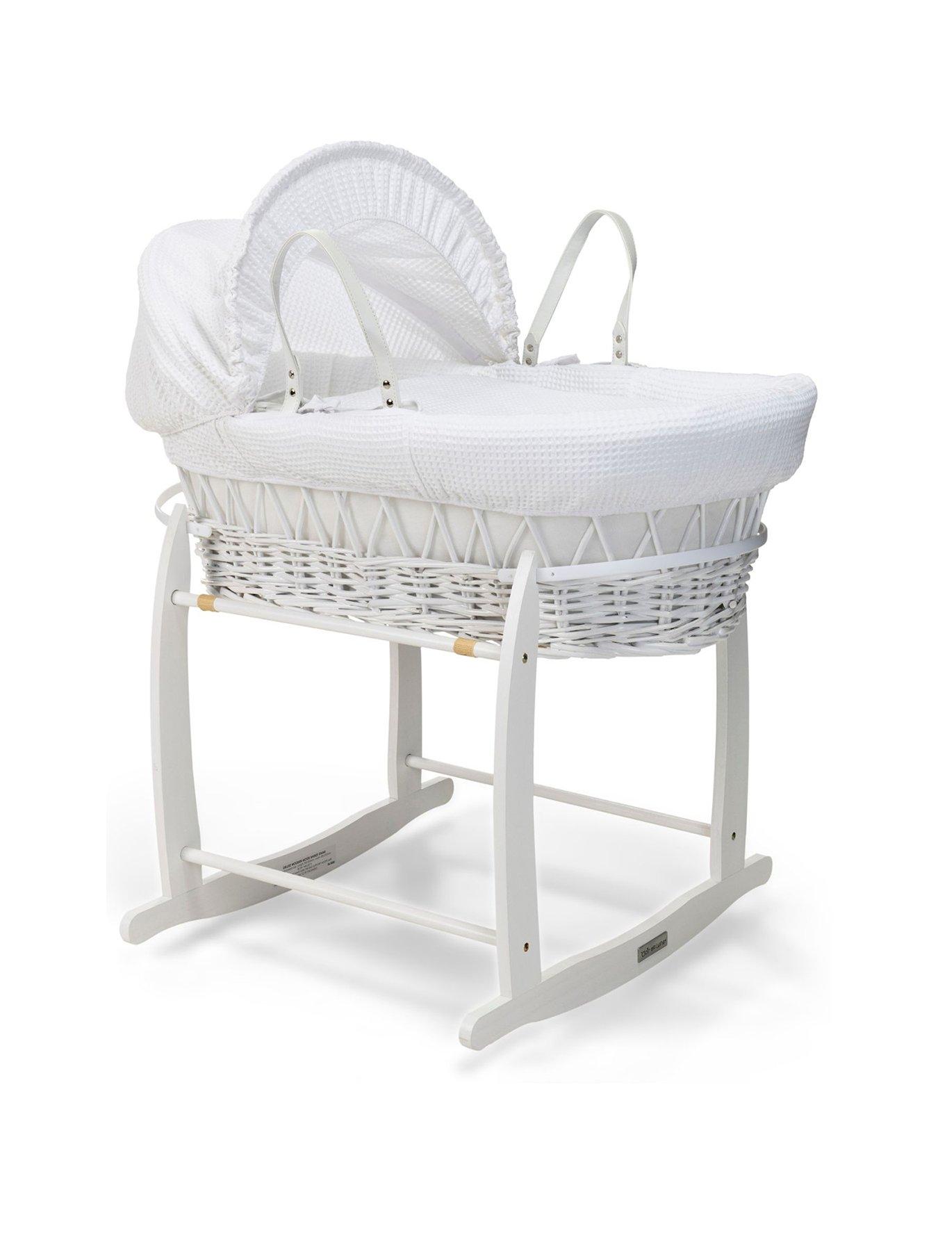 clair-de-lune-waffle-white-wicker-moses-basket-and-deluxe-rocking-standstillFront