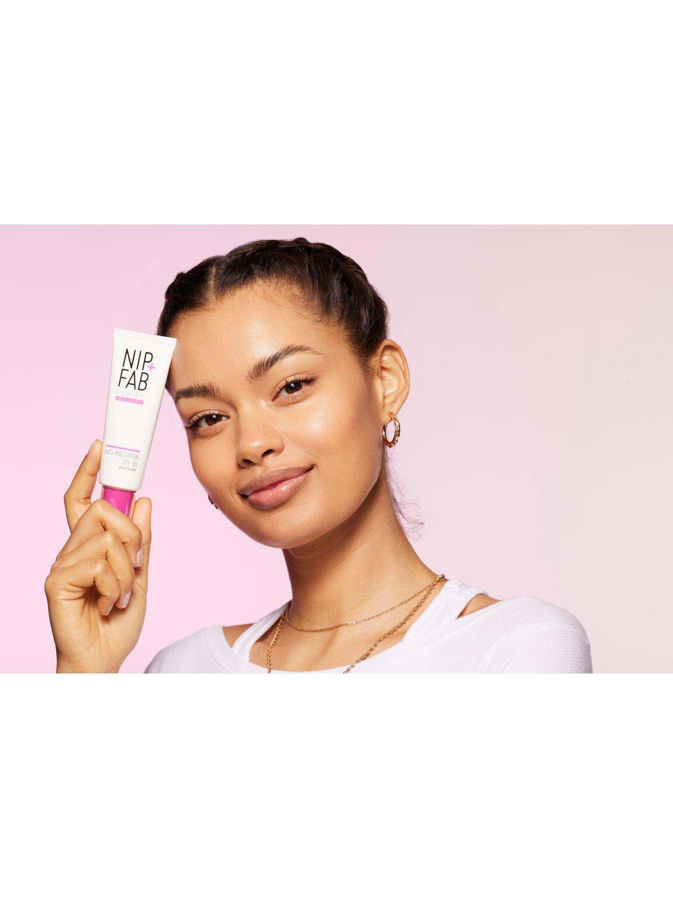 Image 3 of 6 of Nip + Fab Nip+Fab Anti-Pollution SPF30 Moisturiser