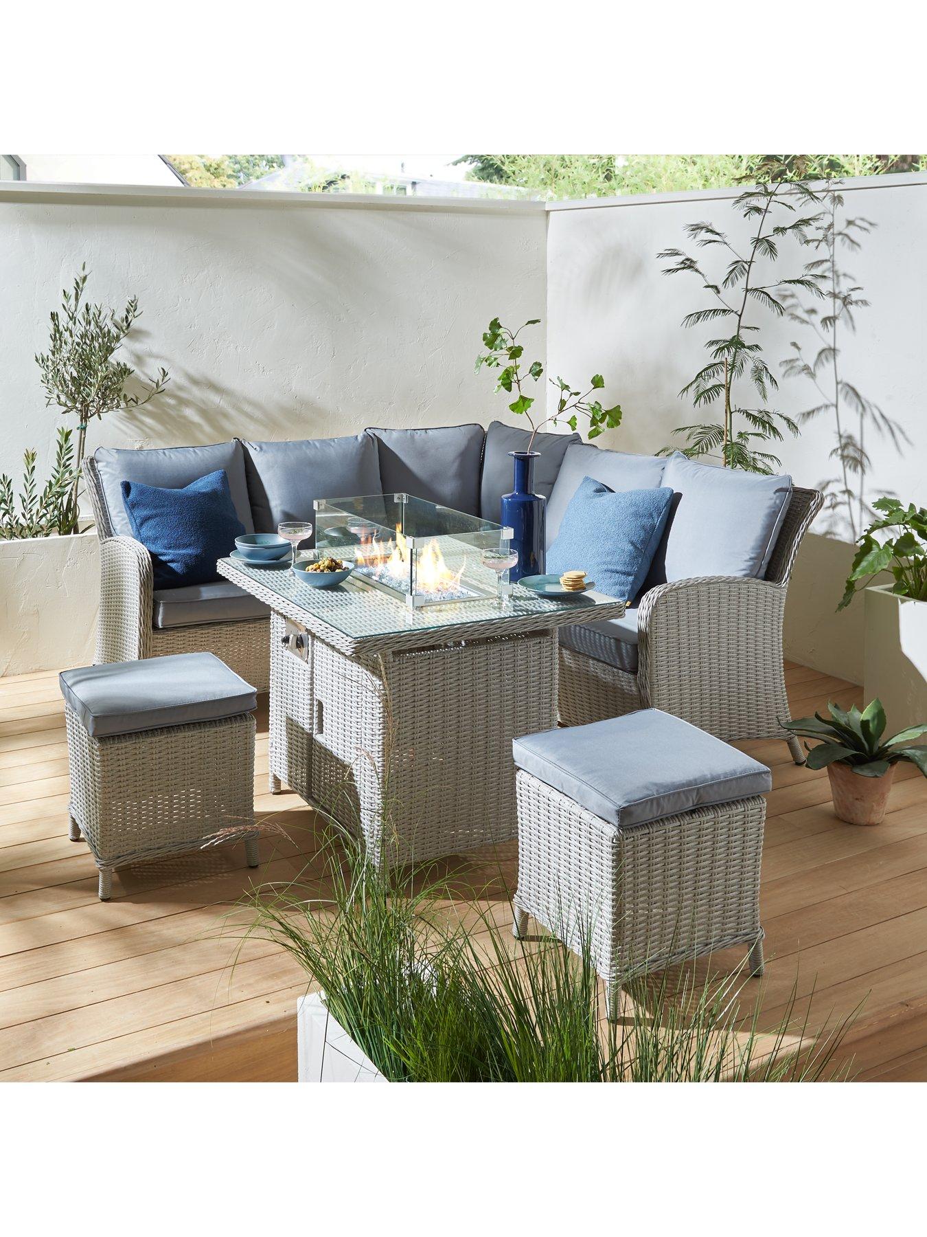 Very corner garden sofa 2025