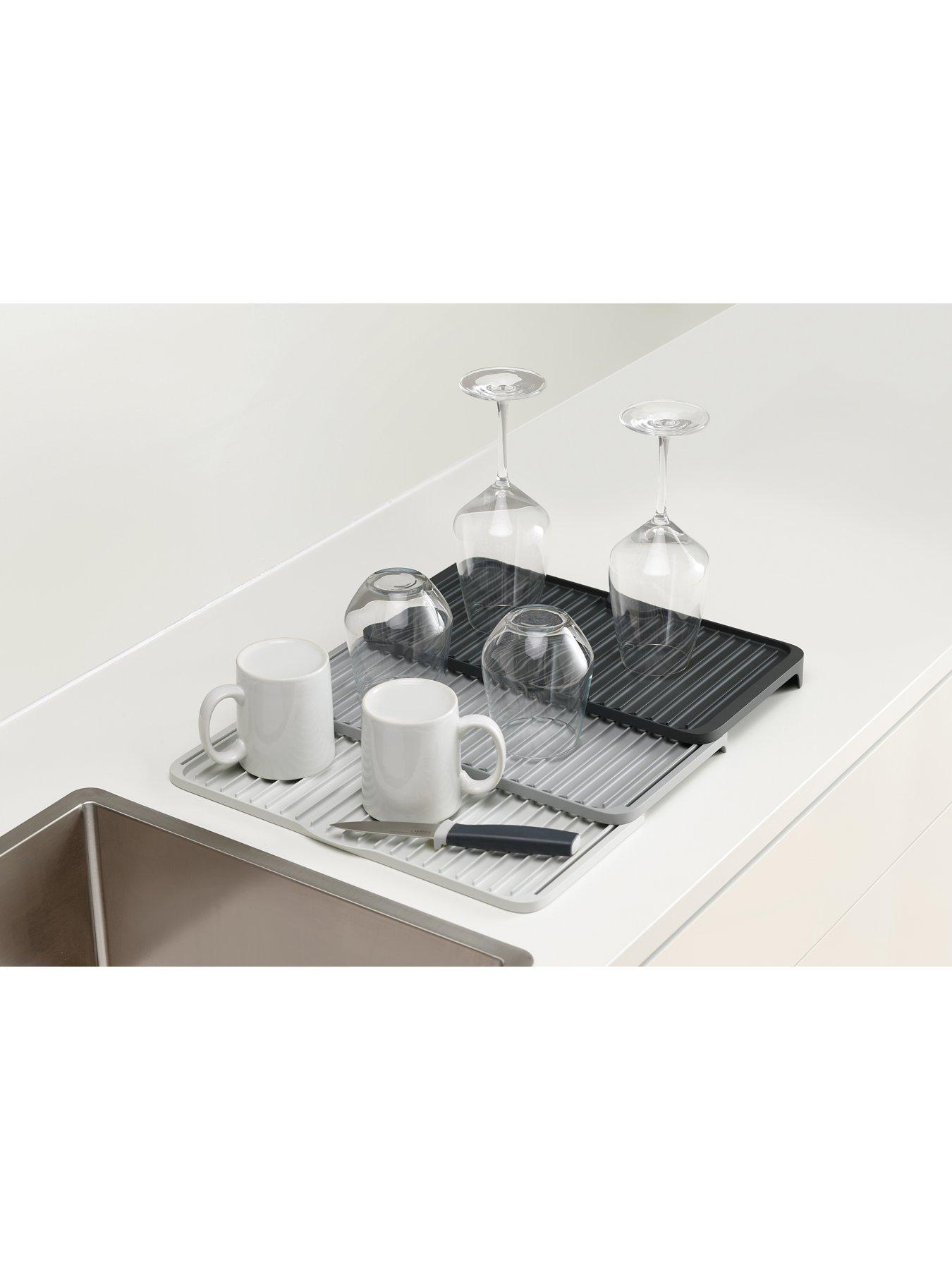 Image 3 of 7 of Joseph Joseph Tier Expandable Draining Mat