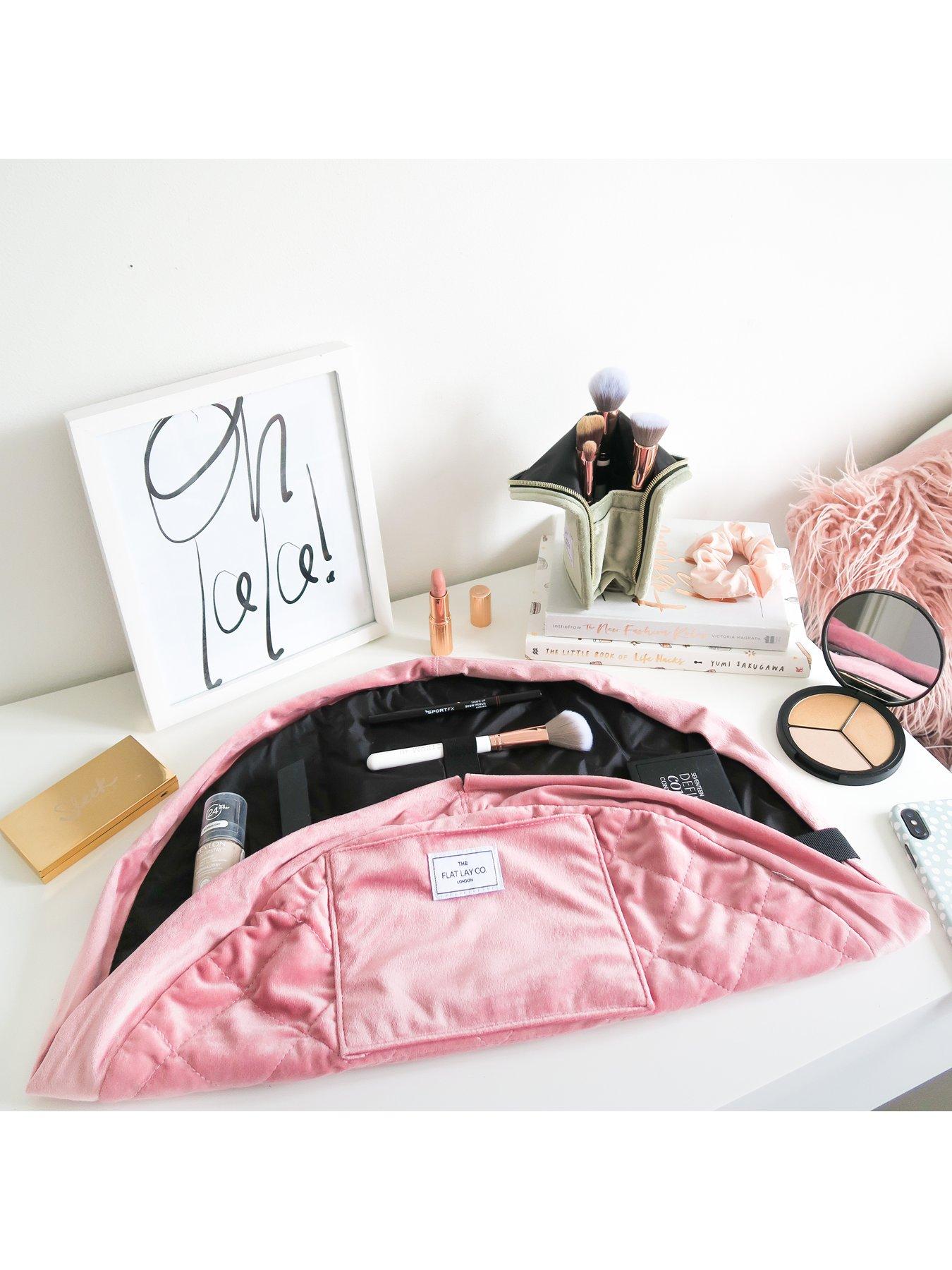 the-flat-lay-co-the-flat-lay-co-pink-velvet-open-flat-makeup-bagdetail