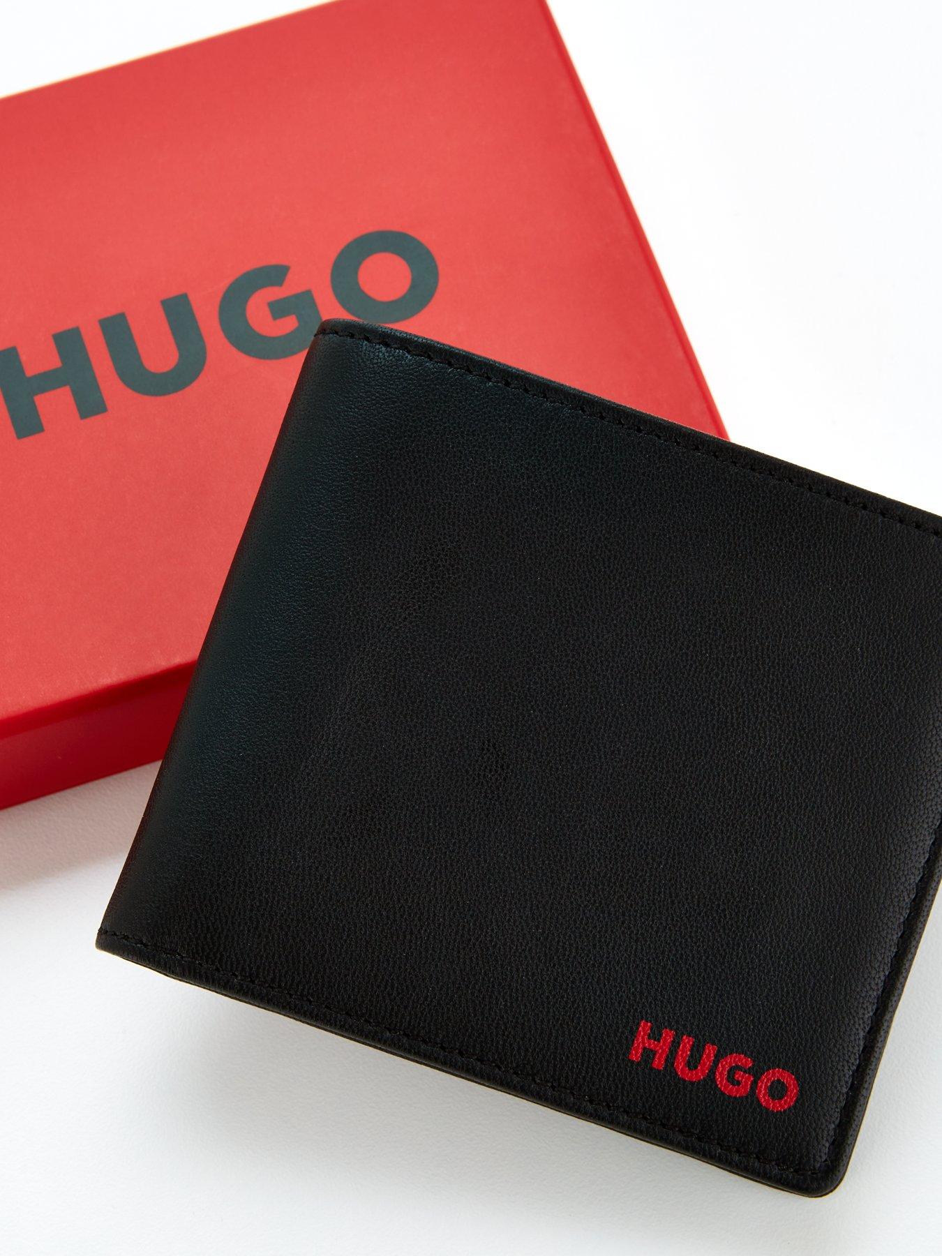 hugo-subway-leather-wallet-blackoutfit