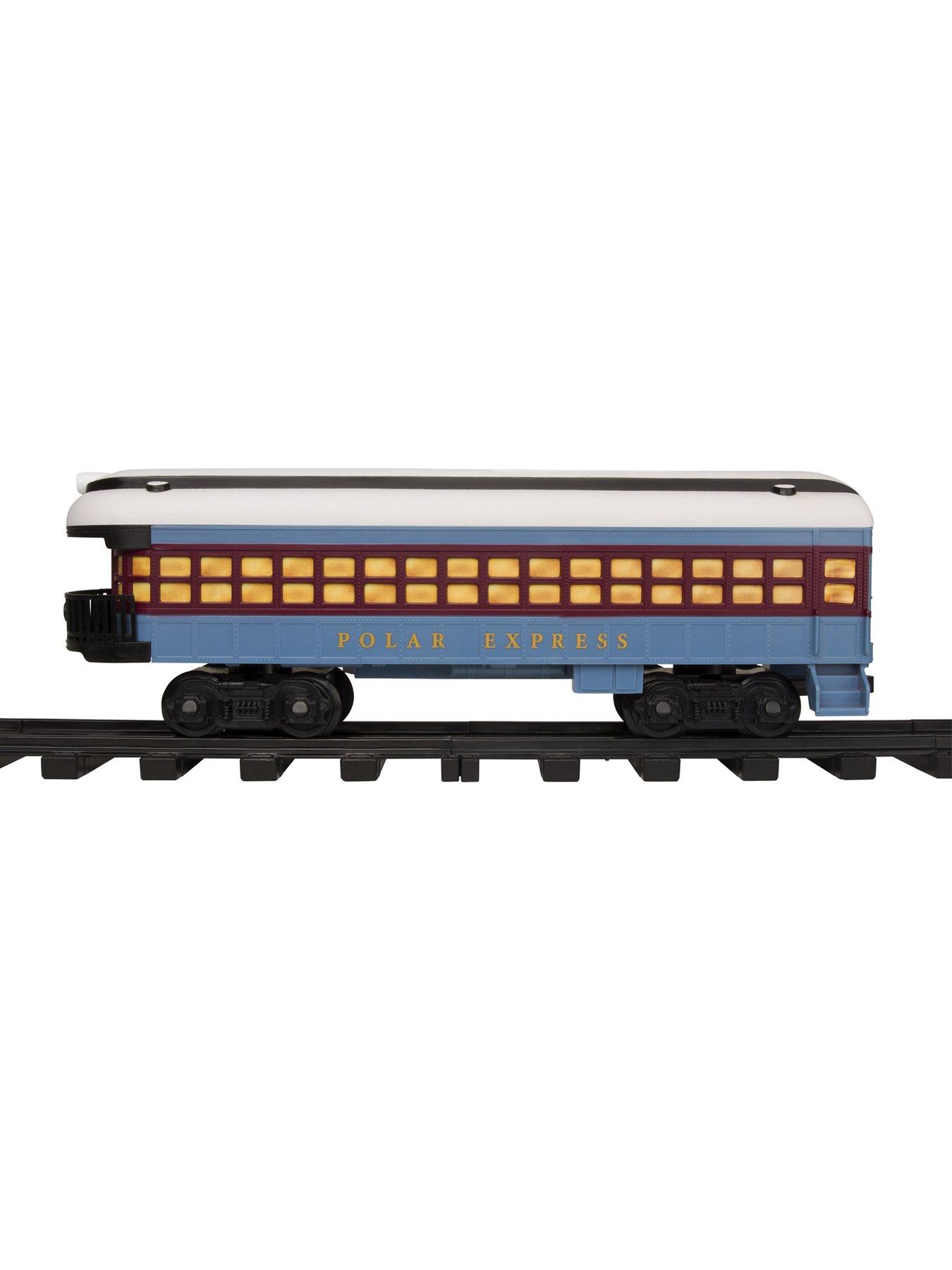 the-polar-express-37-piece-remote-controlled-train-setdetail