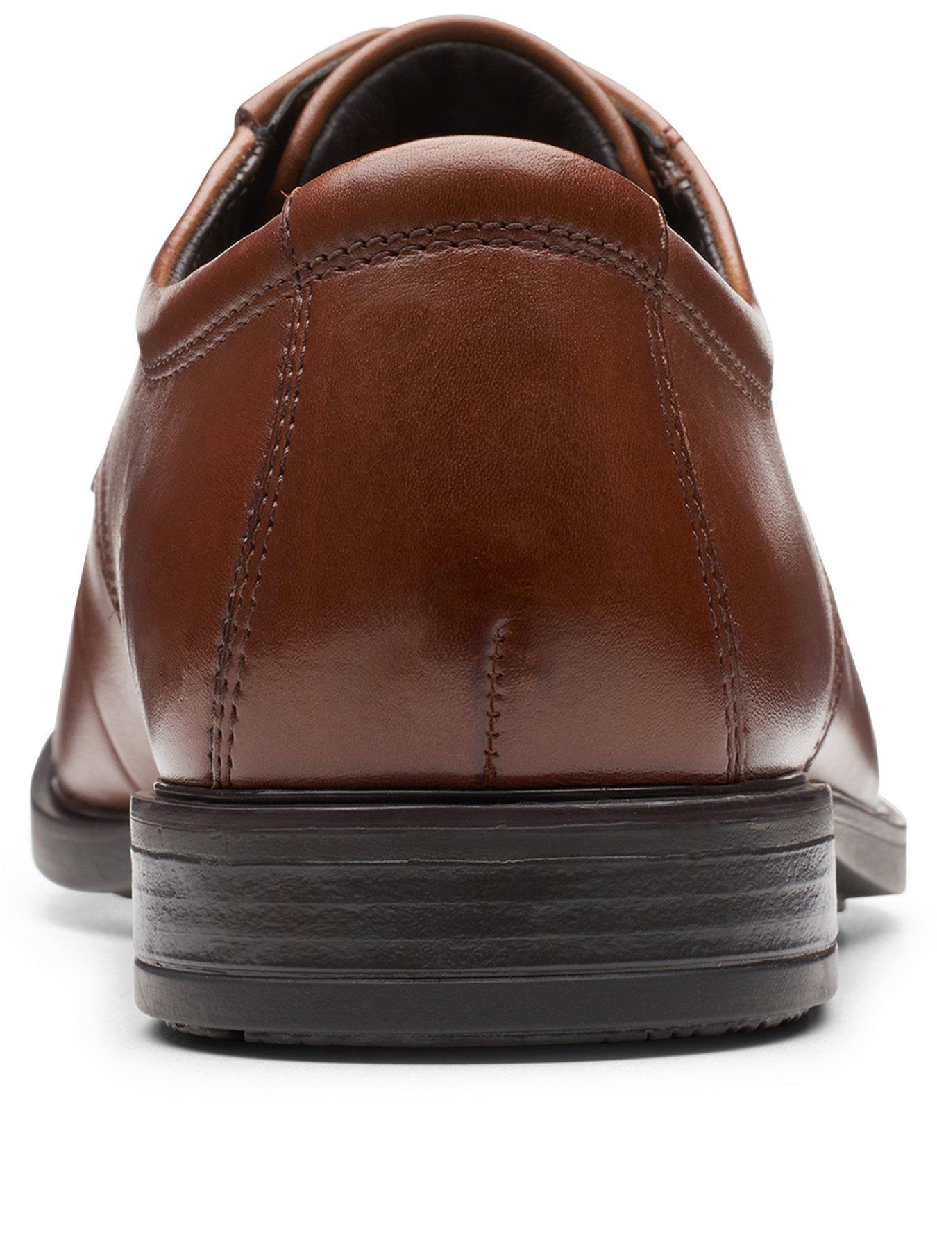 clarks-howard-walk-oxford-shoes-brownstillFront