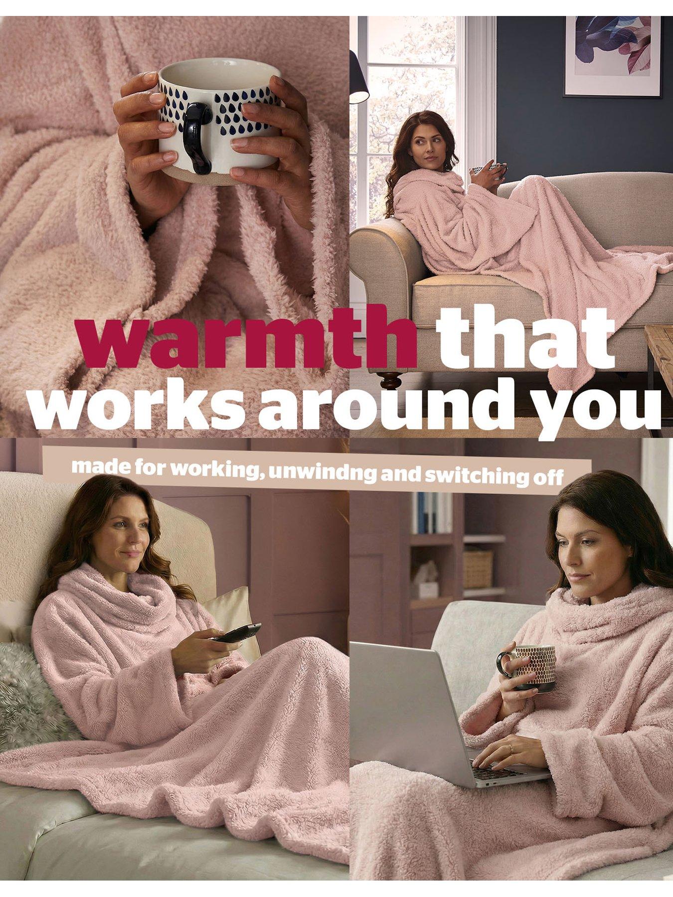 Image 5 of 7 of Silentnight Snugsie 2-in-1 Wearable Blanket with Sleeves - Blush Pink