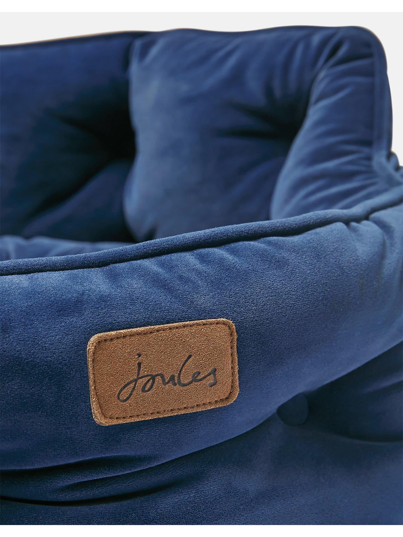 joules-chesterfield-pet-bed--nbspnavyback