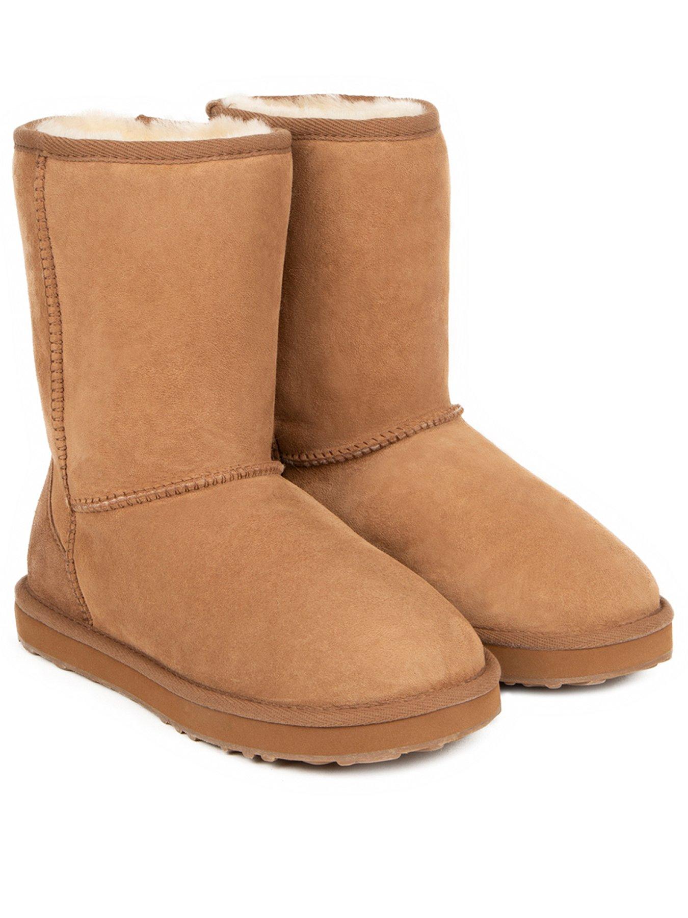 just-sheepskin-ladies-short-classic-sheepskin-boot-chestnut