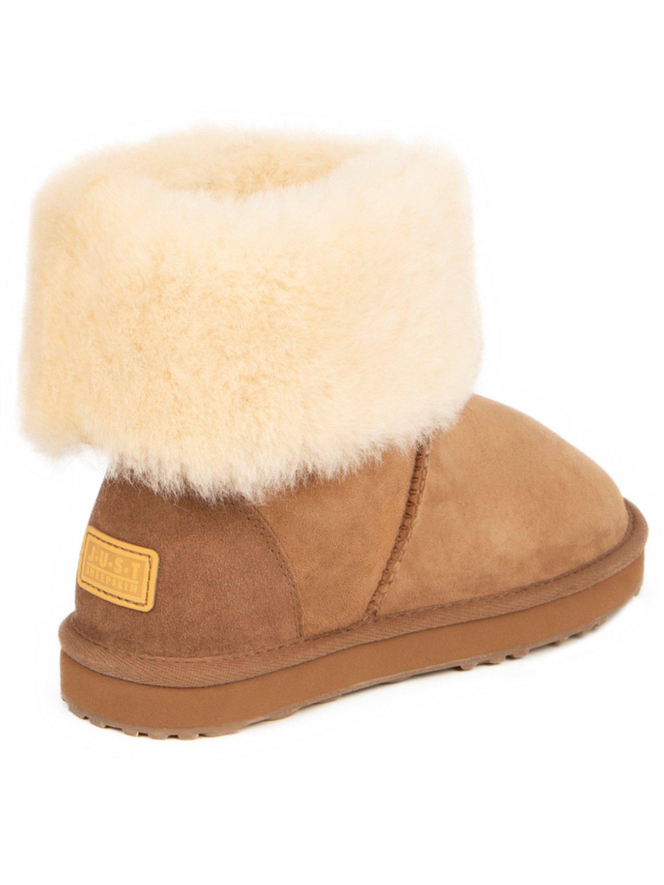 just-sheepskin-ladies-cornwall-sheepskin-boot-chestnutstillFront