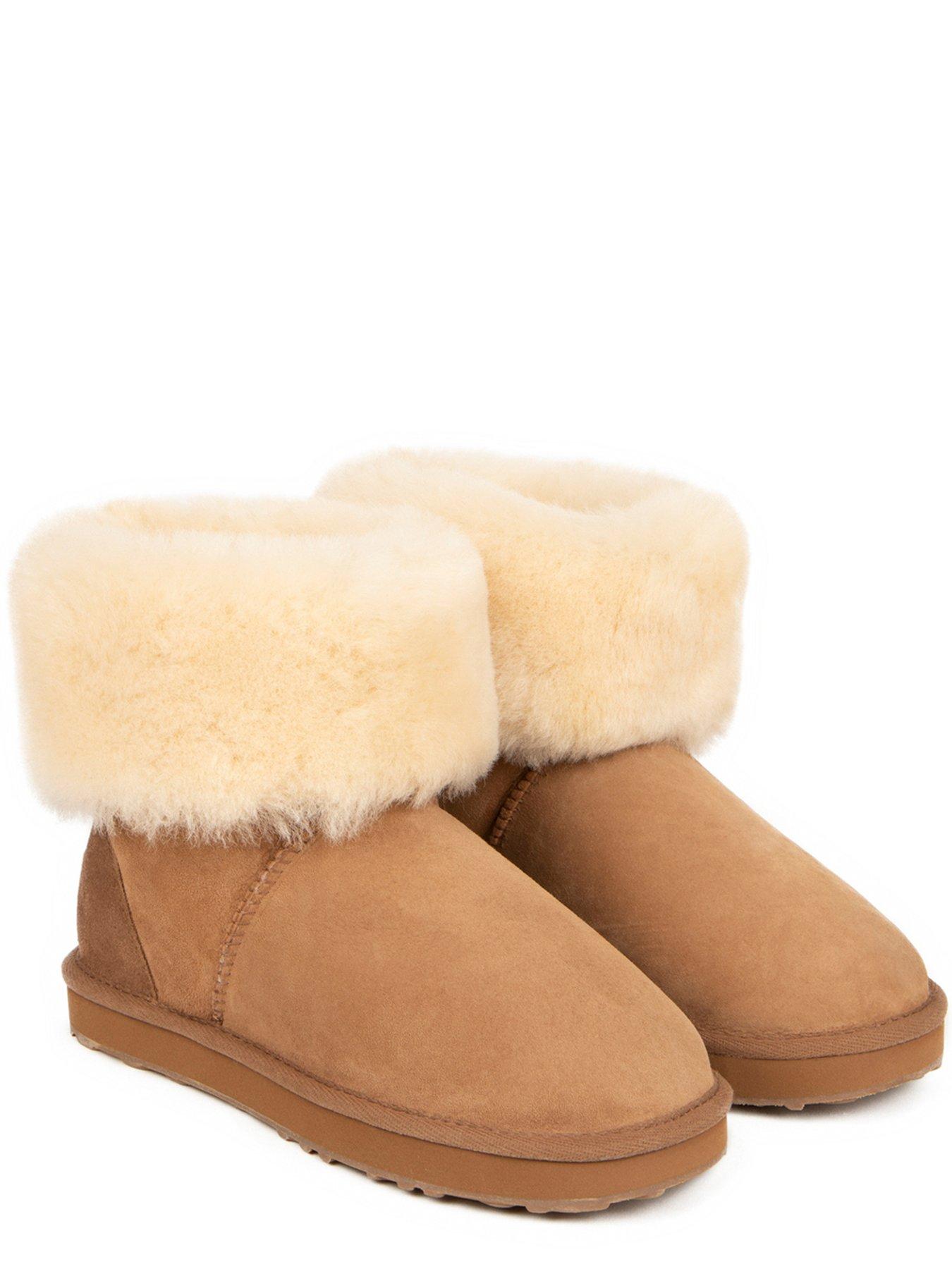 just-sheepskin-ladies-cornwall-sheepskin-boot-chestnutback