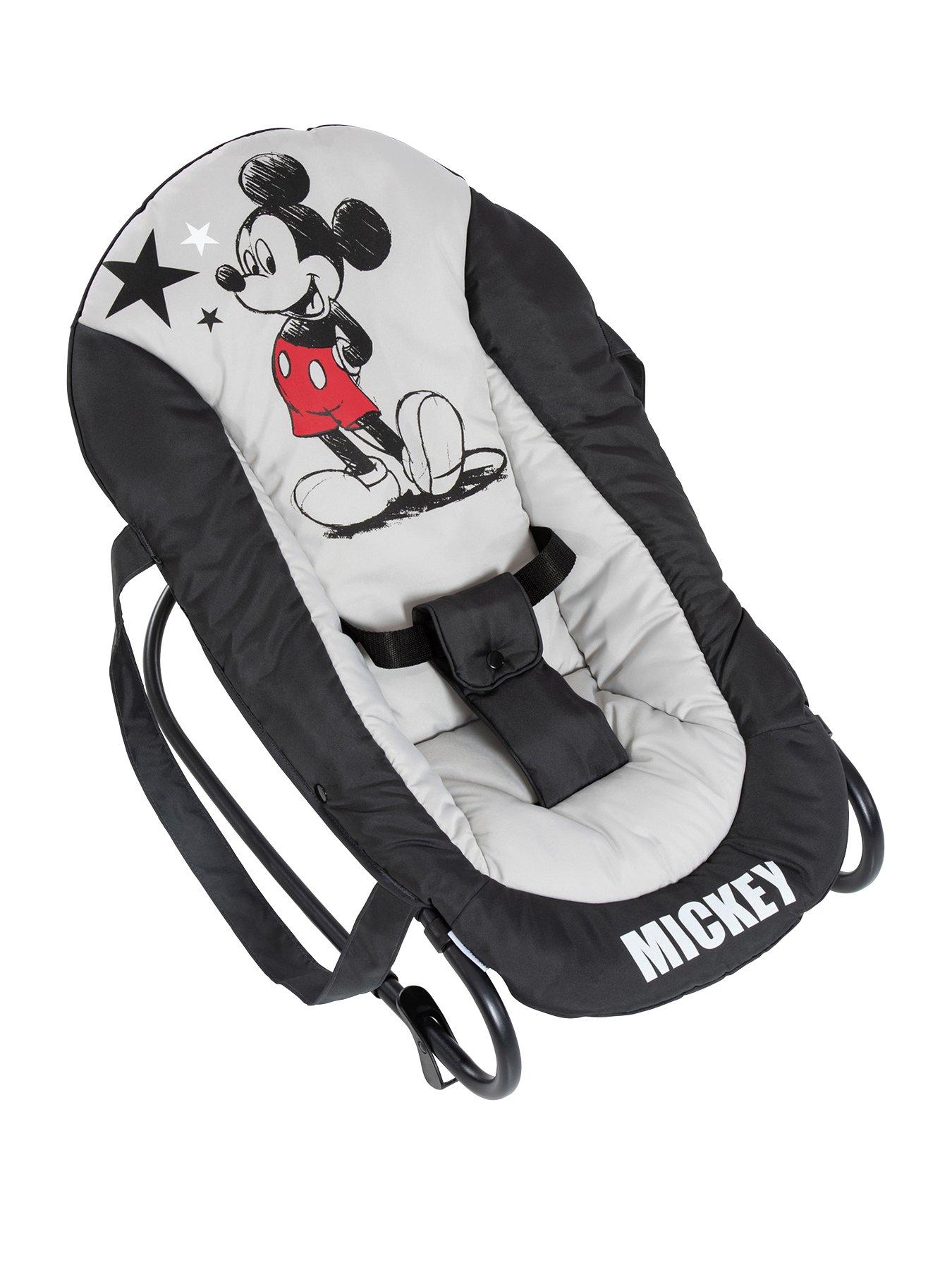 Mickey booster outlet seat