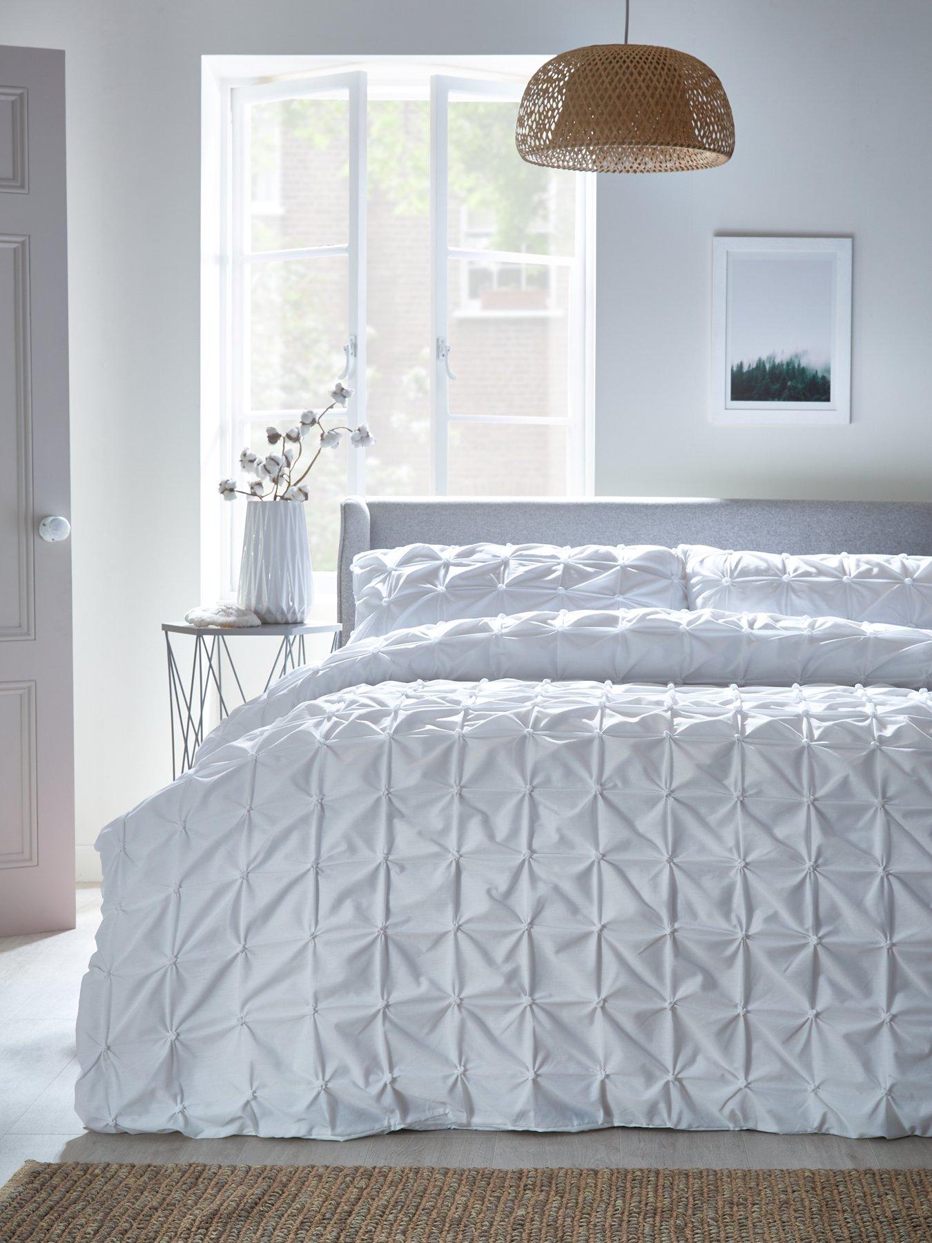 the-very-collection-pleated-duvet-covernbspset-white