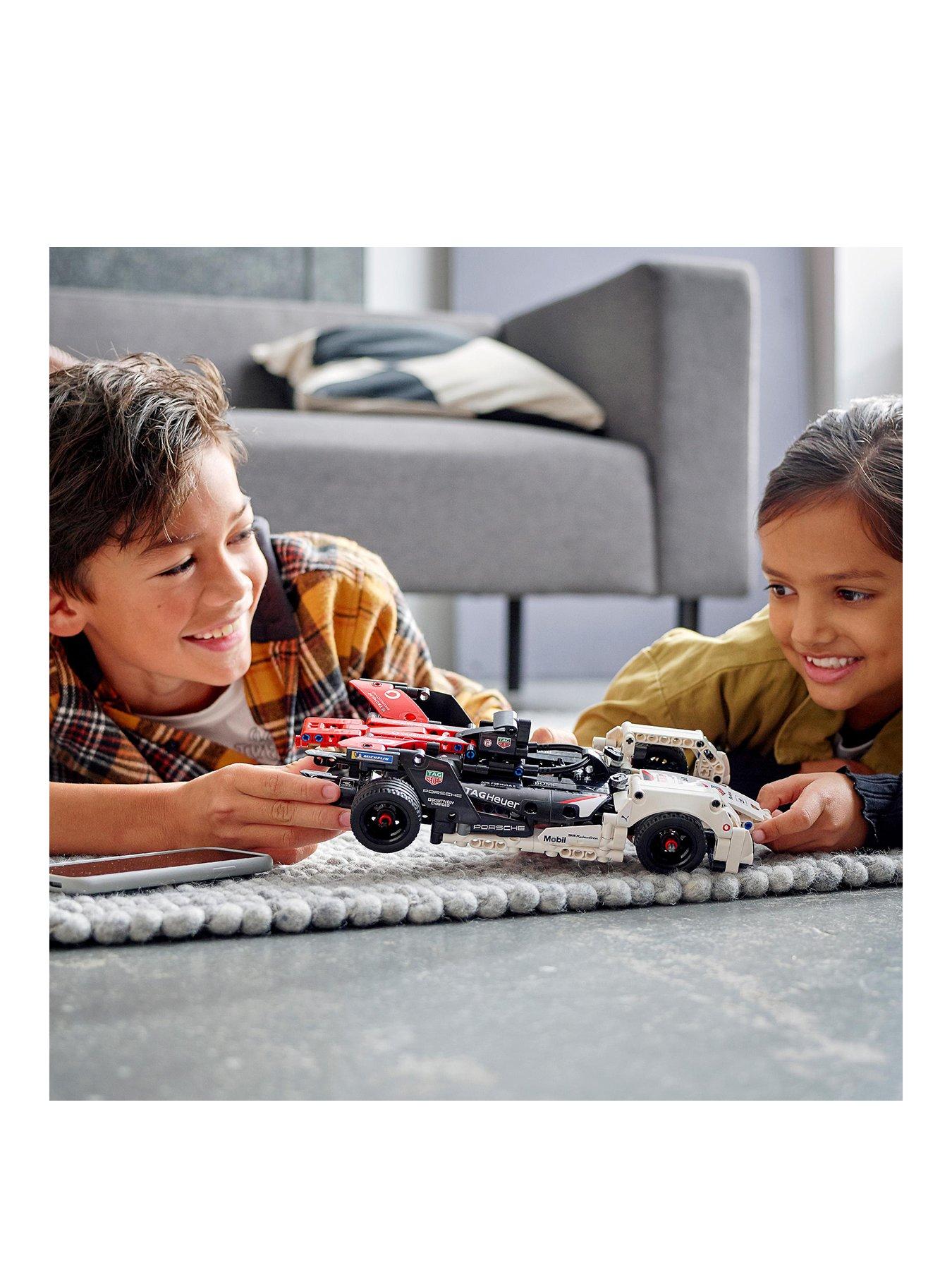 lego-technic-formula-ereg-porsche-99x-electricstillFront