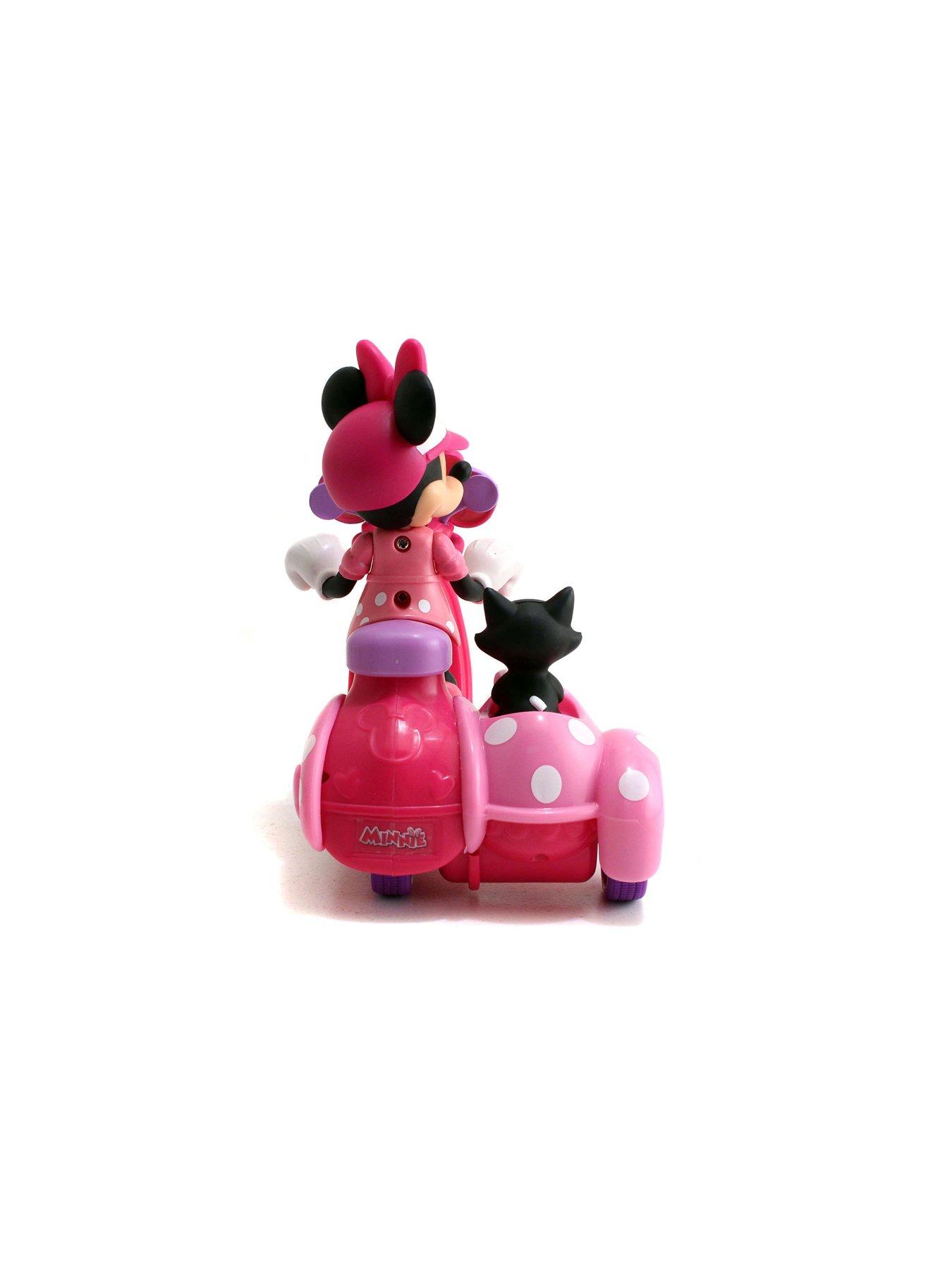 minnie-mouse-remote-control-minnie-scooter-124detail