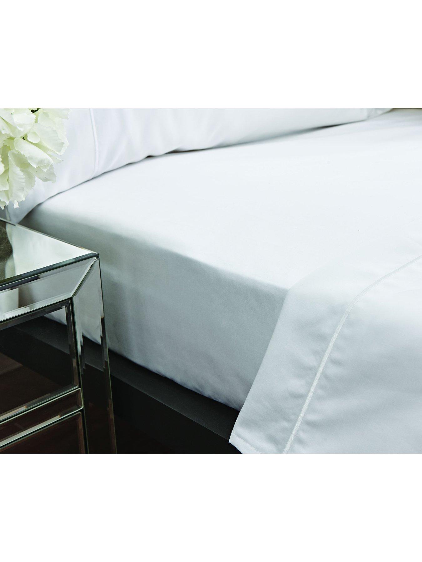 Image 1 of 3 of Bianca Luxury 800 Thread 100% Cotton Sateen Fitted Sheet - White