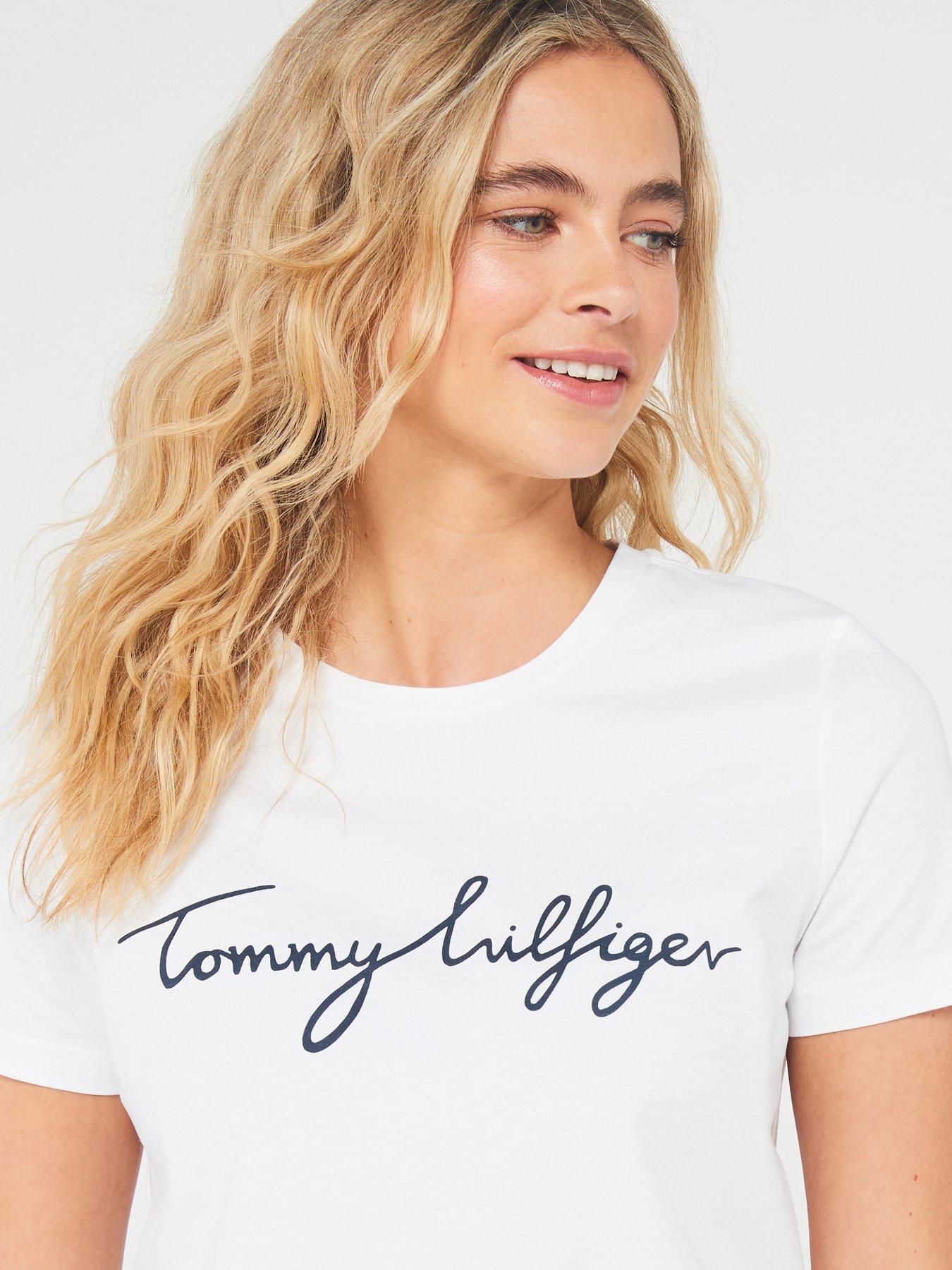 tommy-hilfiger-heritage-crew-neck-graphic-tee-whiteoutfit