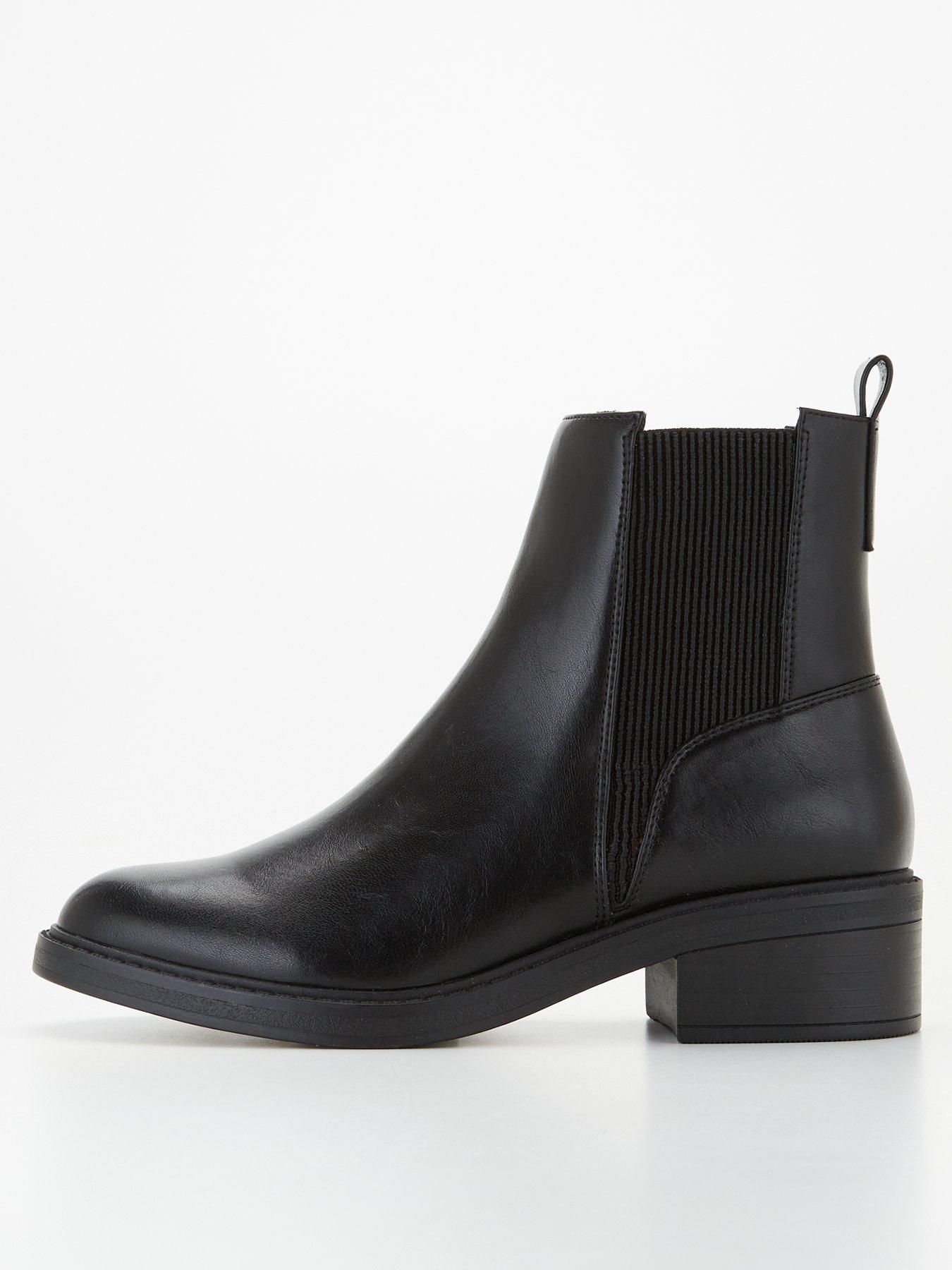 Black flat shop chelsea boots womens