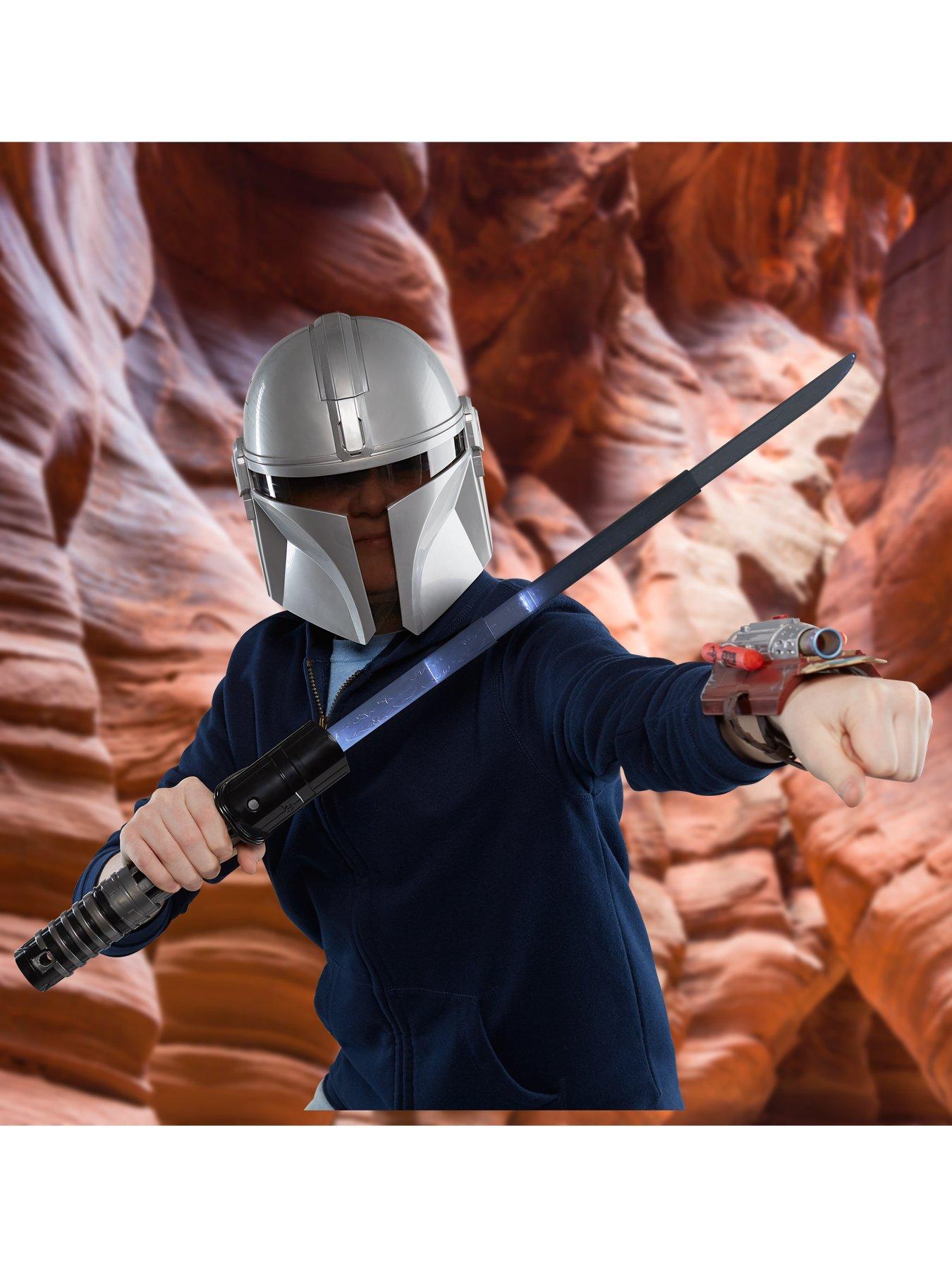 star-wars-mandalorian-feature-maskback