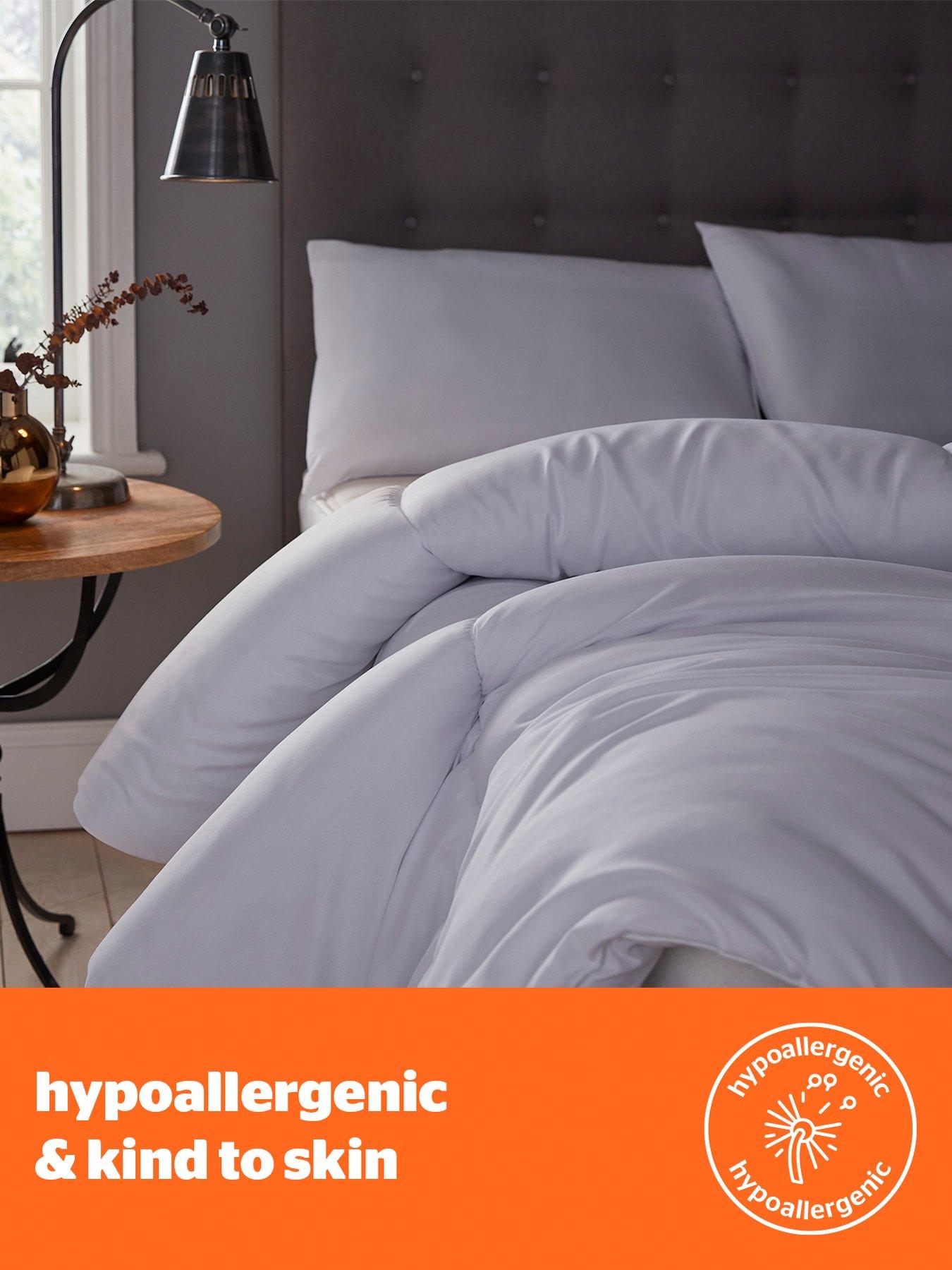 Image 3 of 5 of Silentnight Warm &amp; Cosy Duvet - 15 Tog - White