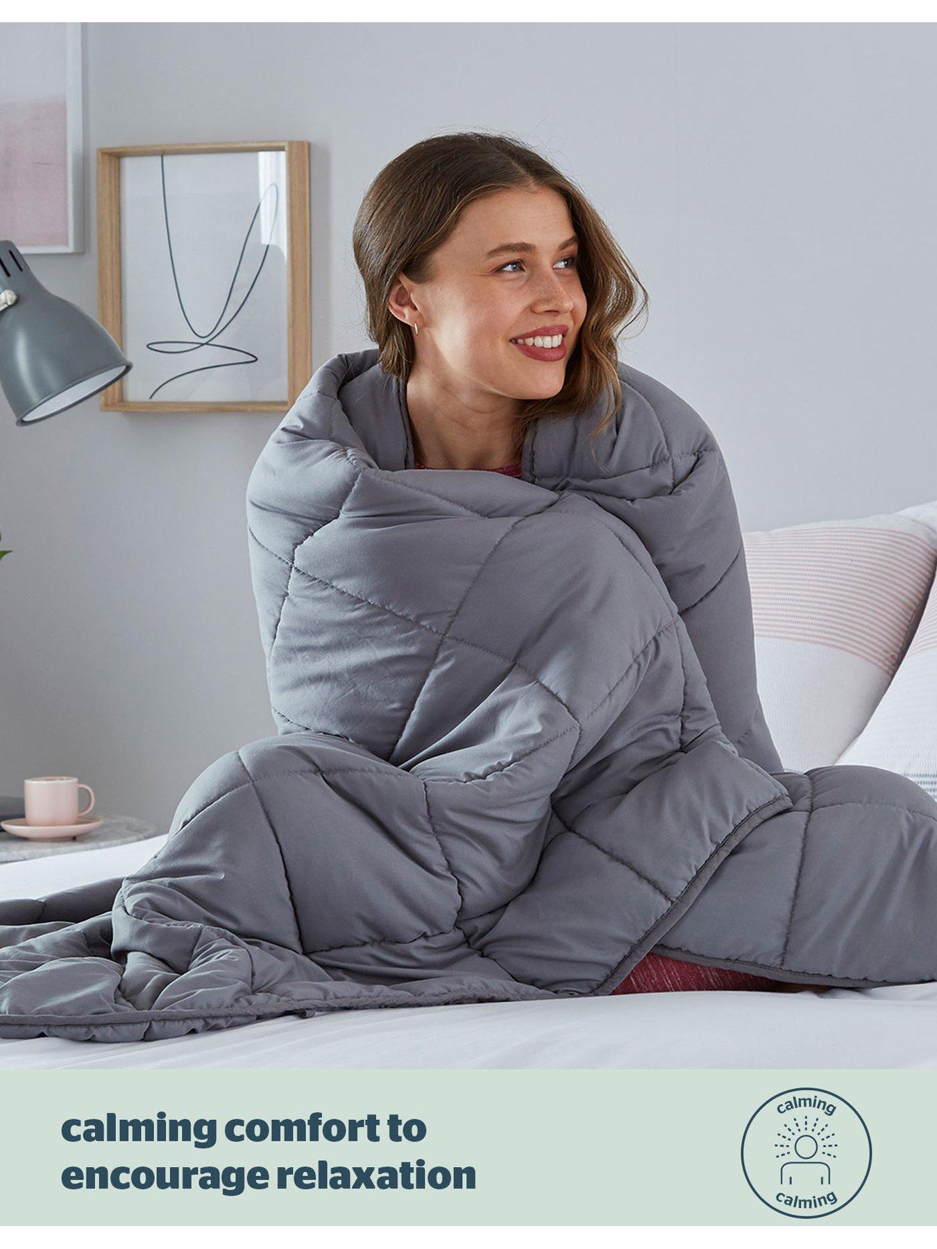 Image 4 of 7 of Silentnight Wellbeing Adult Weighted Blanket - 9kg - Grey