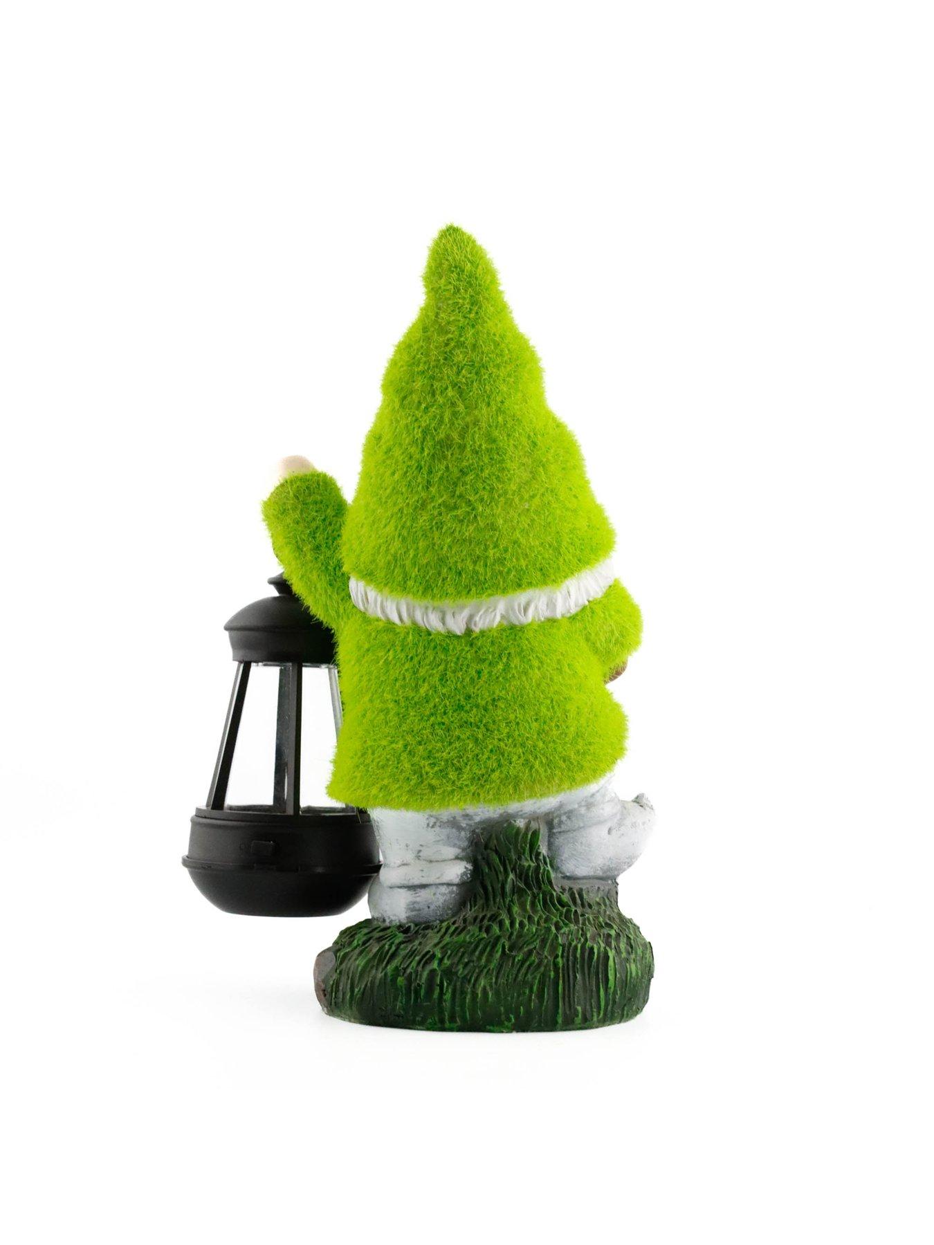 streetwize-gnome-solar-light-with-lanternoutfit