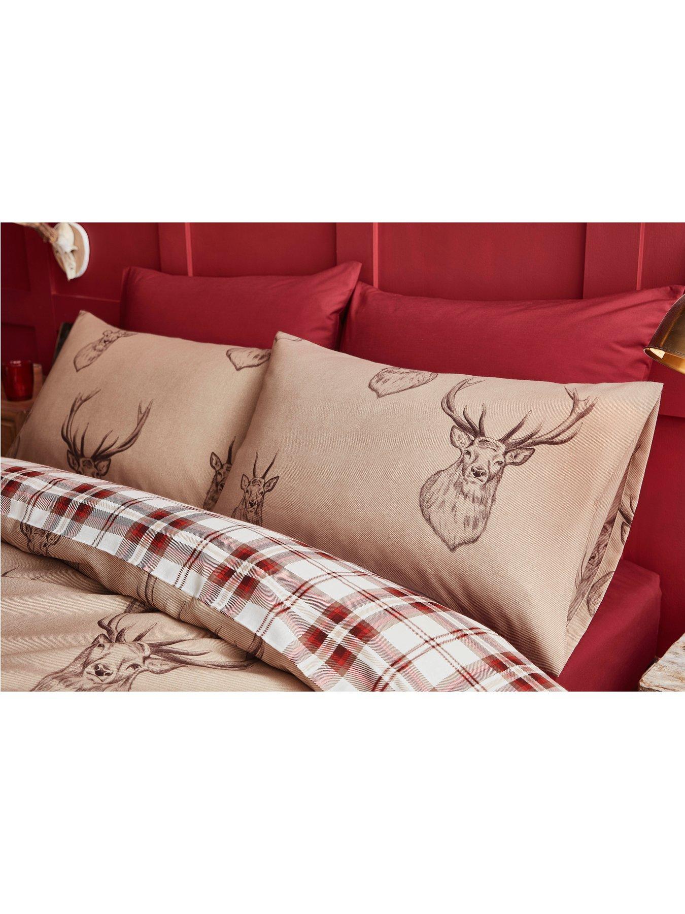 catherine-lansfield-stag-duvet-covernbspsetback