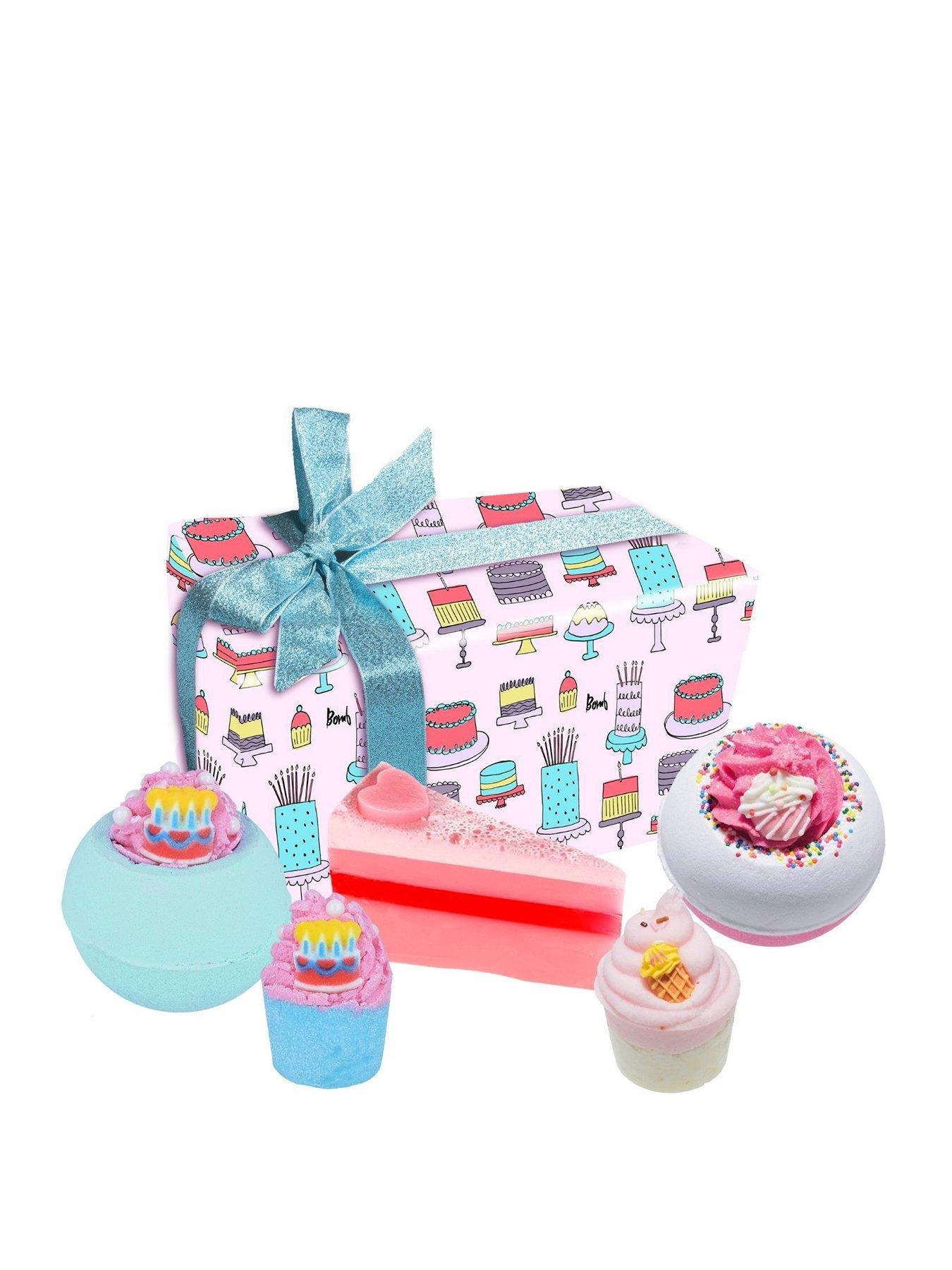 Image 1 of 5 of Bomb Cosmetics Happy Birthday Bath Bomb Gift Set