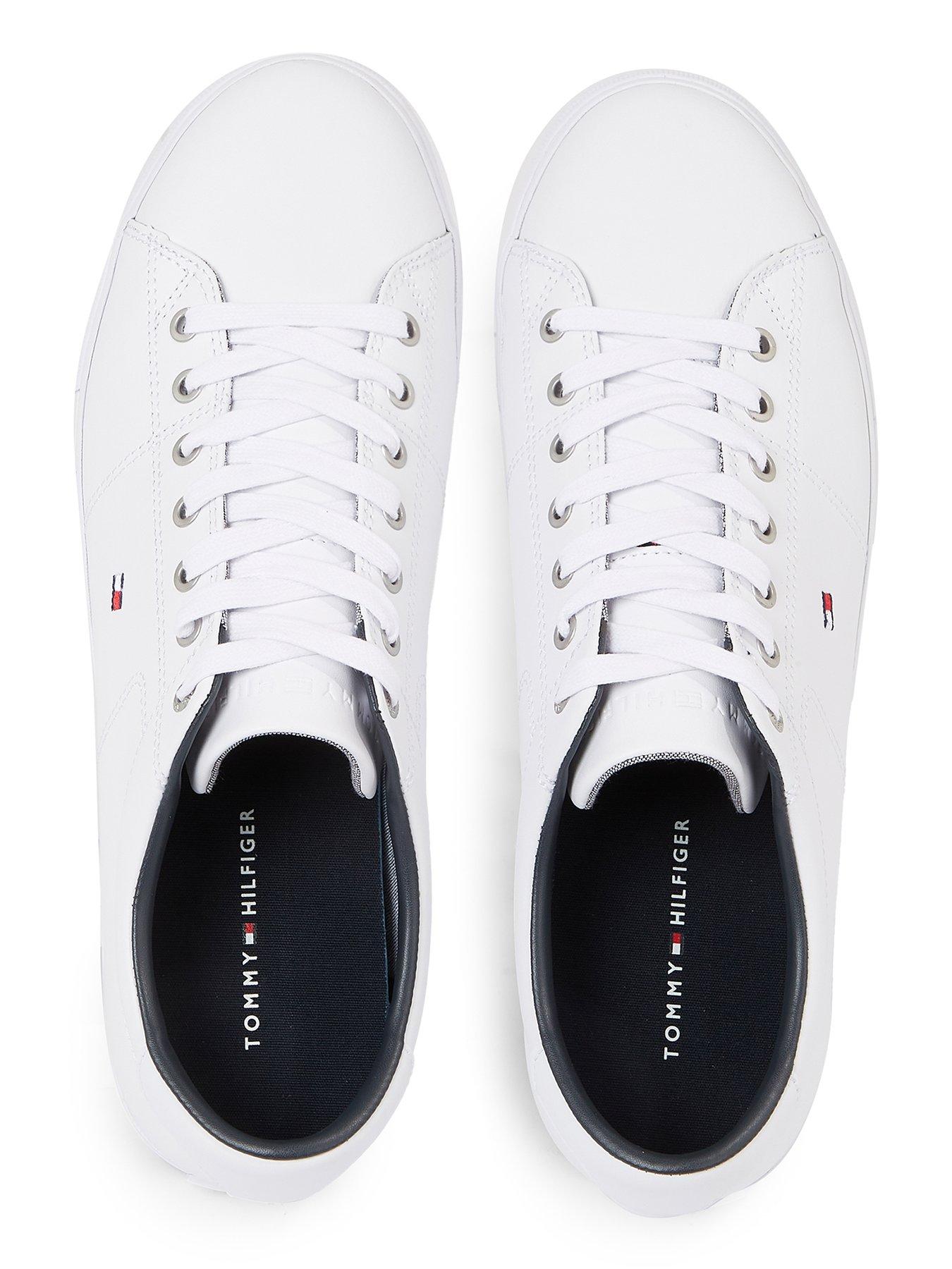 tommy-hilfiger-tommy-hilfiger-essential-leather-trainers-whiteoutfit