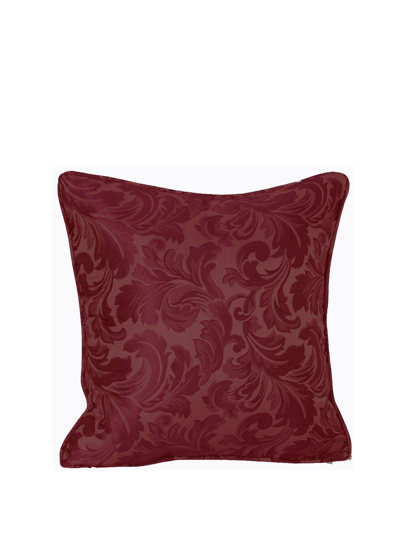 buckingham-filled-cushion