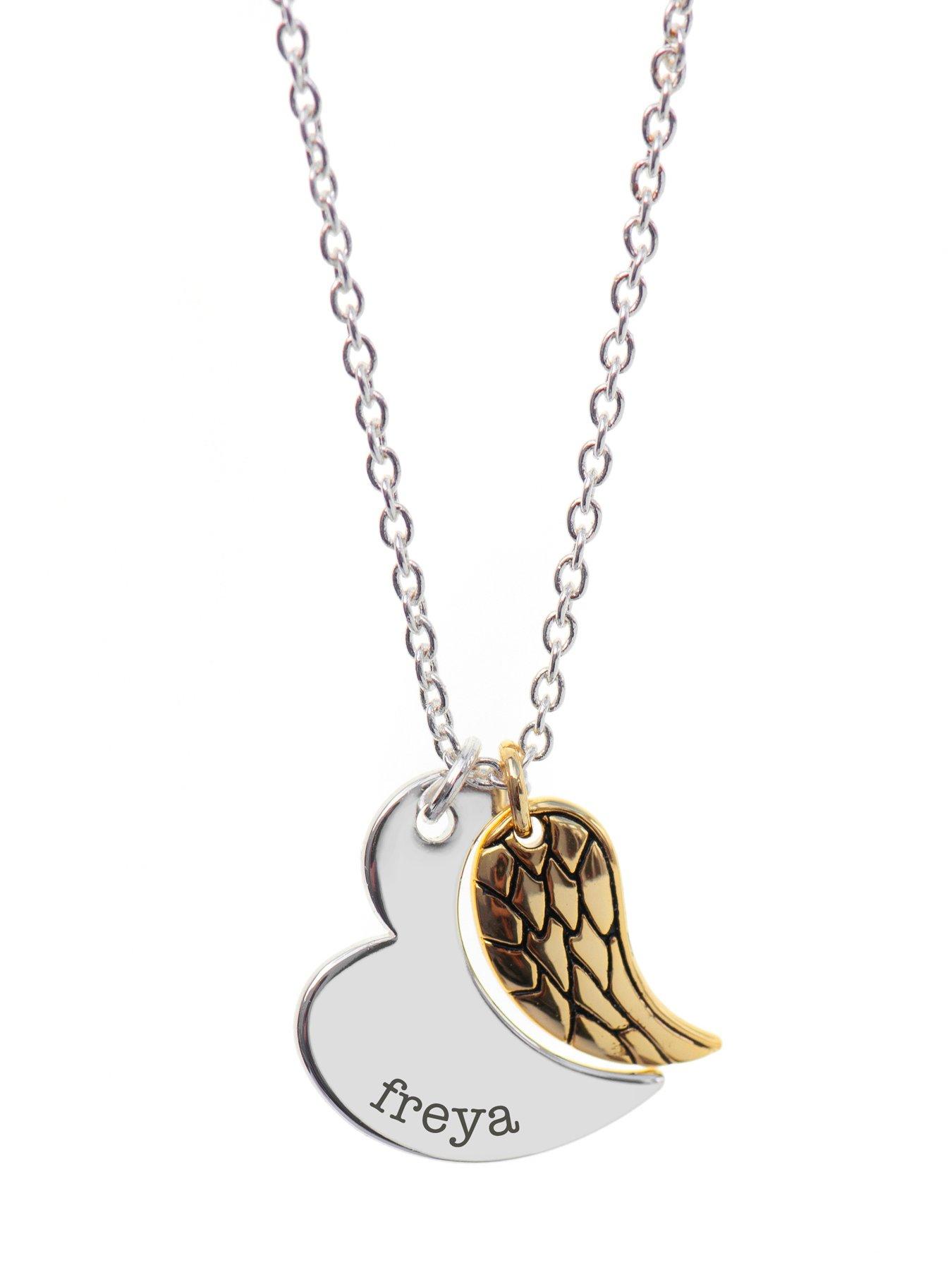 treat-republic-personalised-silver-heart-and-wing-necklaceoutfit