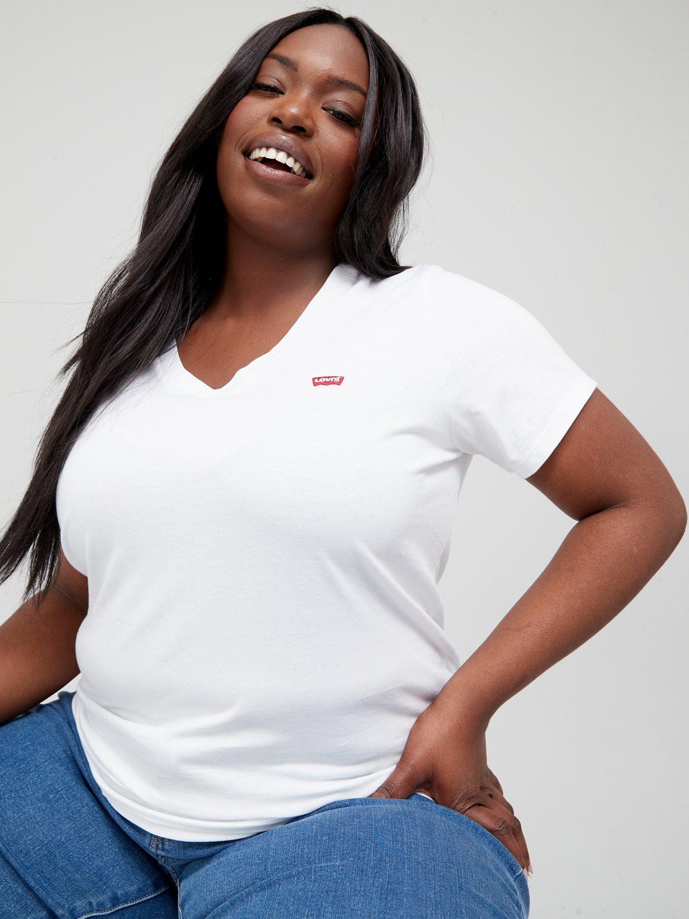 levis-plus-v-neck-t-shirt-plus-size-whiteoutfit