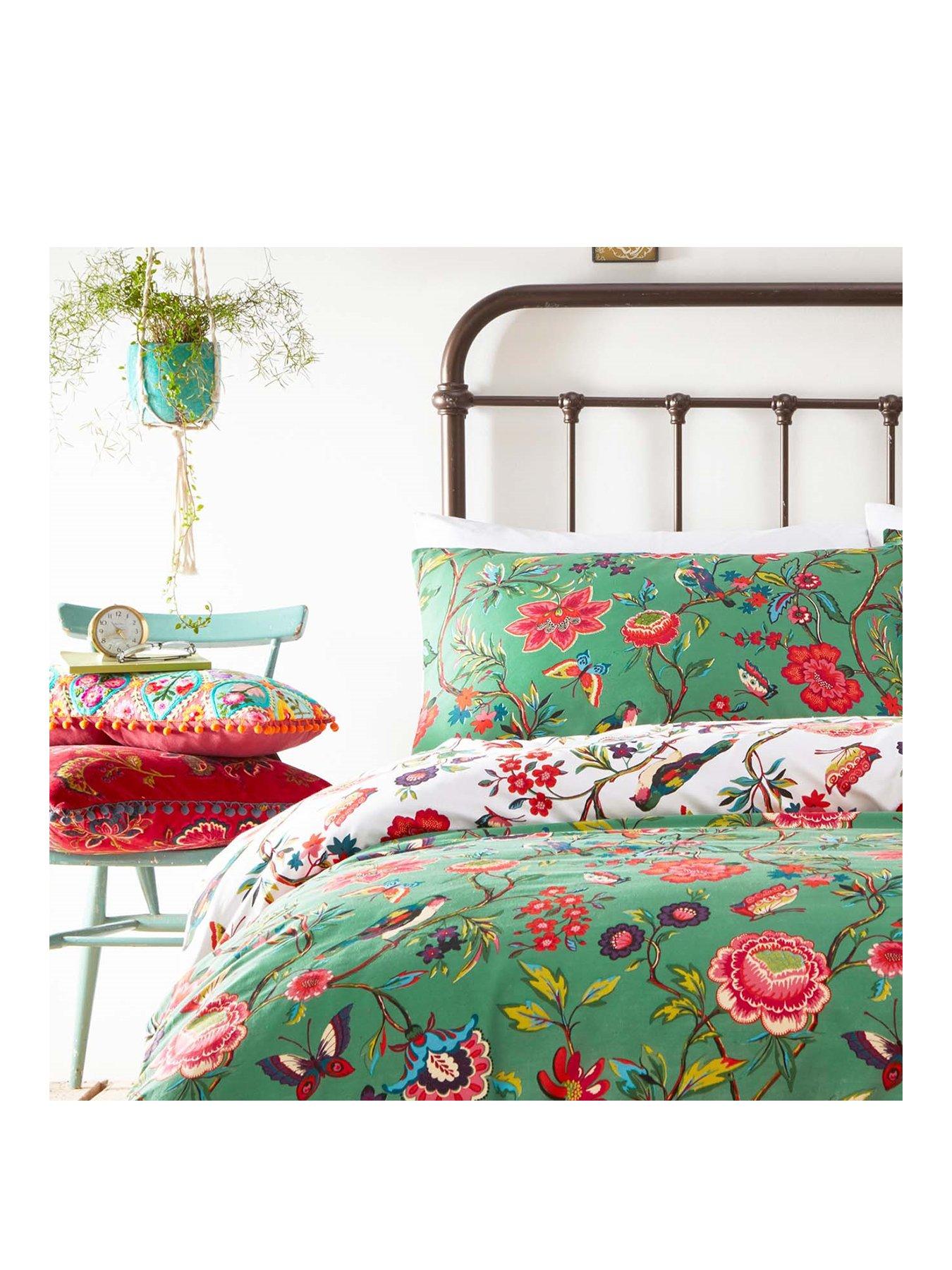 furn-pomelo-reversible-duvet-cover-set-greenstillFront