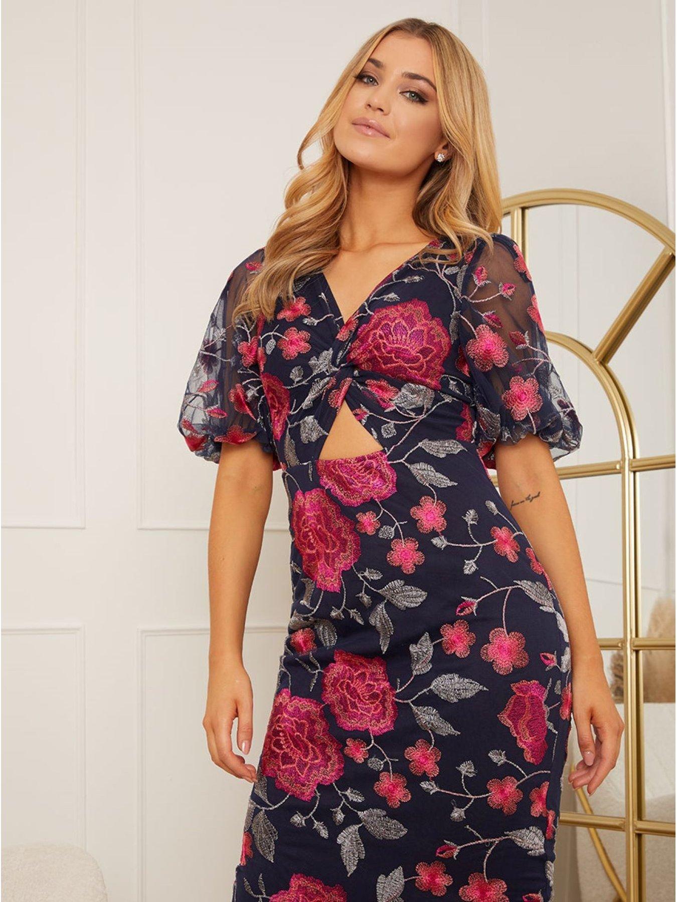 chi-chi-london-chi-chi-v-neck-floral-embroidered-bodycon-dress-in-multioutfit