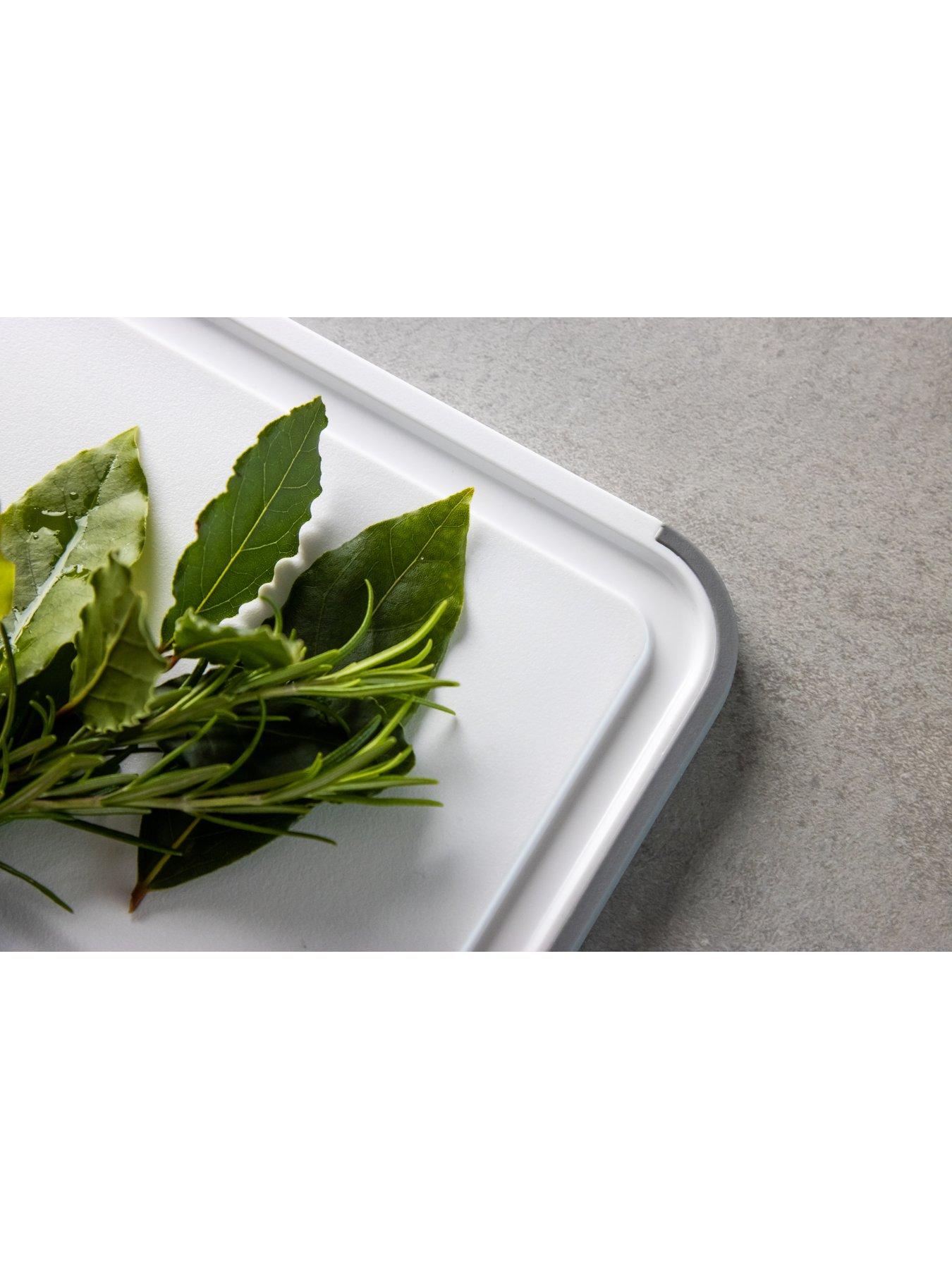 kitchenaid-classic-non-slip-2-piece-chopping-board-setdetail